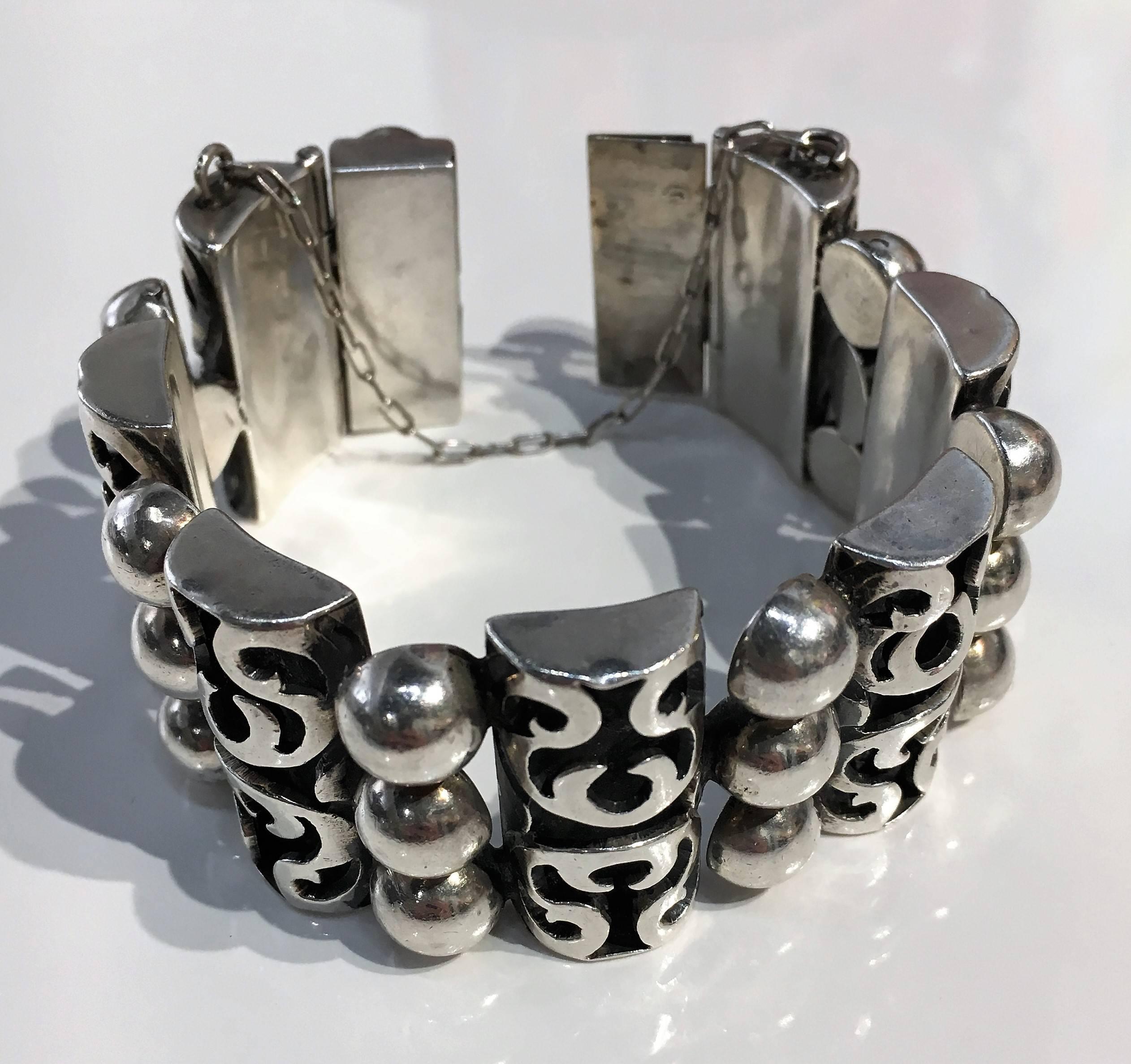 Niello Vintage 1940s Sterling Silver Bracelet by Victoria