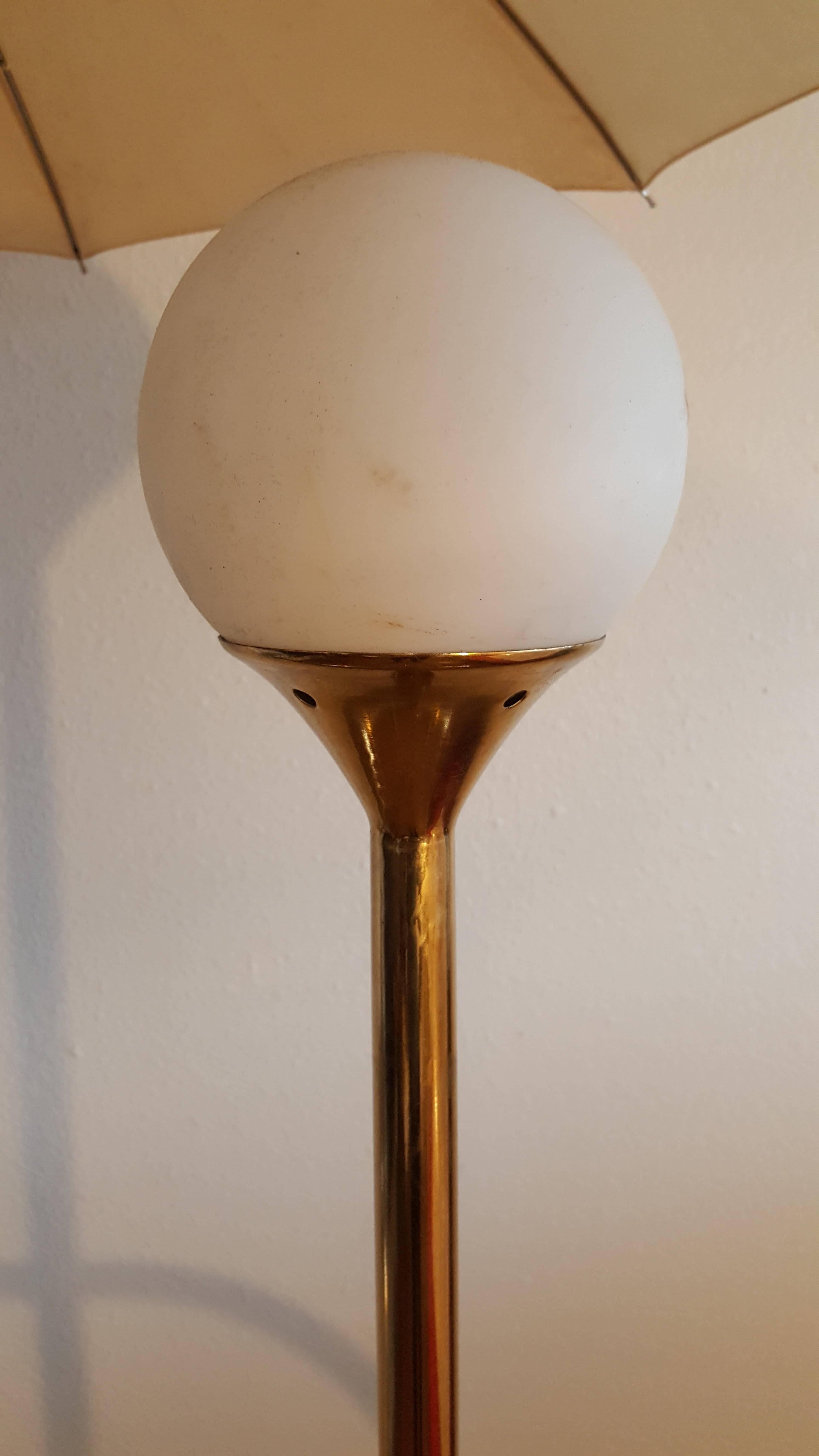 20th Century Italian Mid-Century Brass Umbrella Floor Lamp For Sale