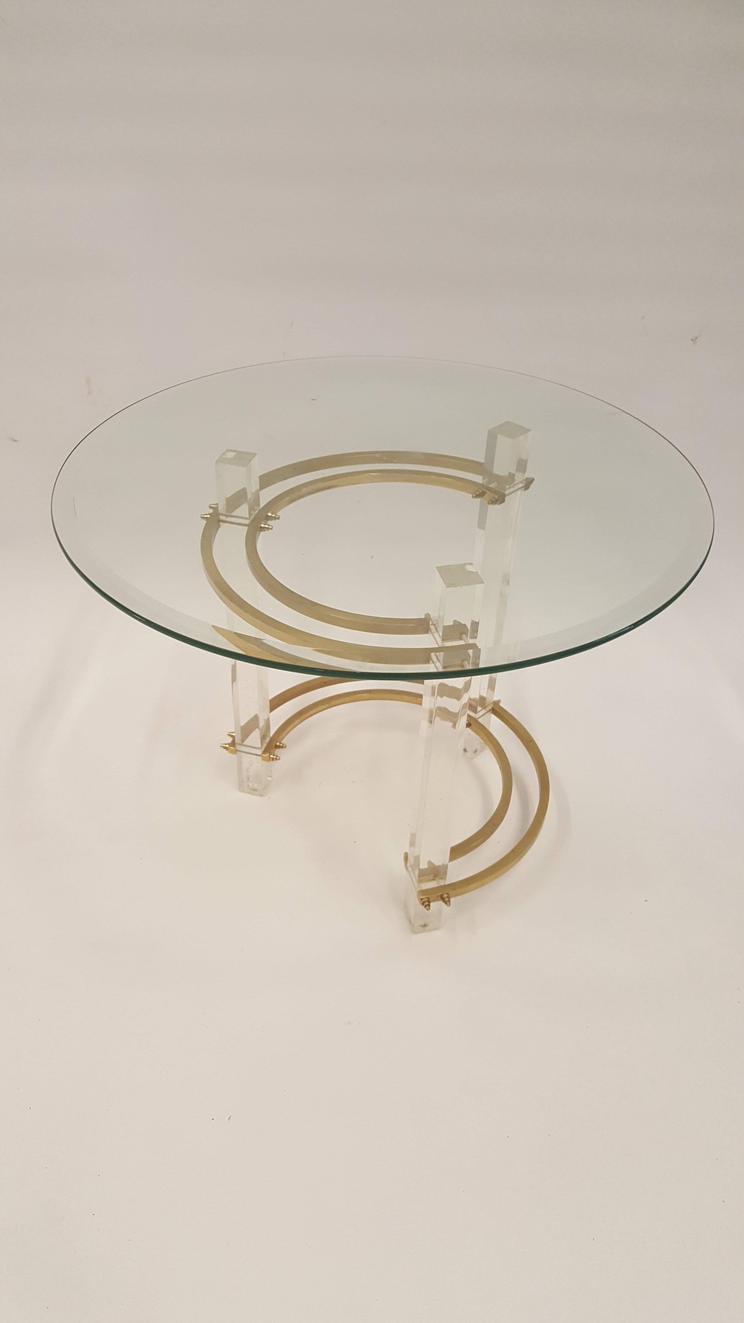 Charles hollis Jones Style Lucite and Brass Side Table In Fair Condition For Sale In Houston, TX