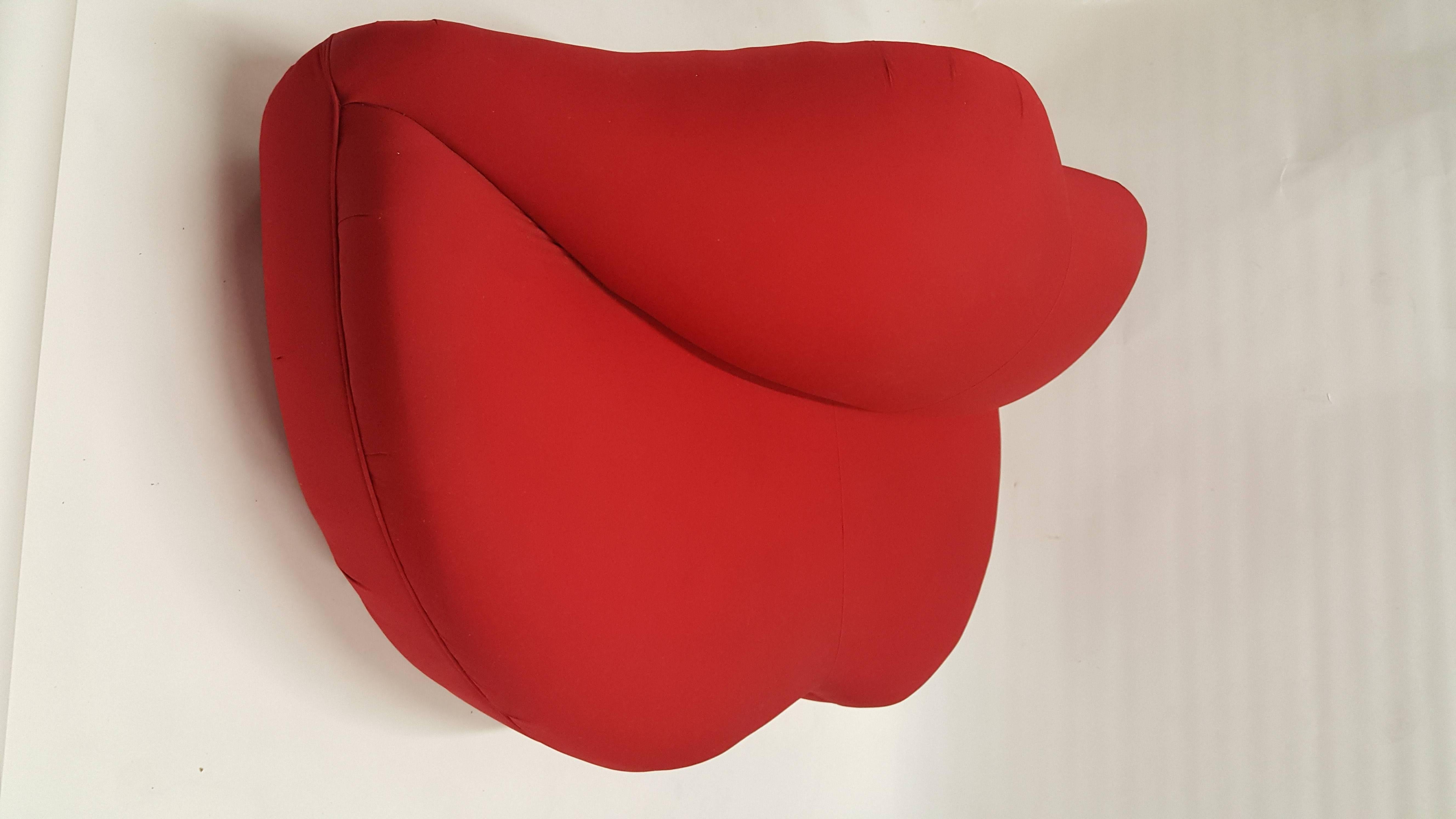 Red Bocca lips sofa made with a Postmodern design that has been reupholstered. Made with a unique style to pay homage to the late Marilyn Monroe and Salvador Dali.