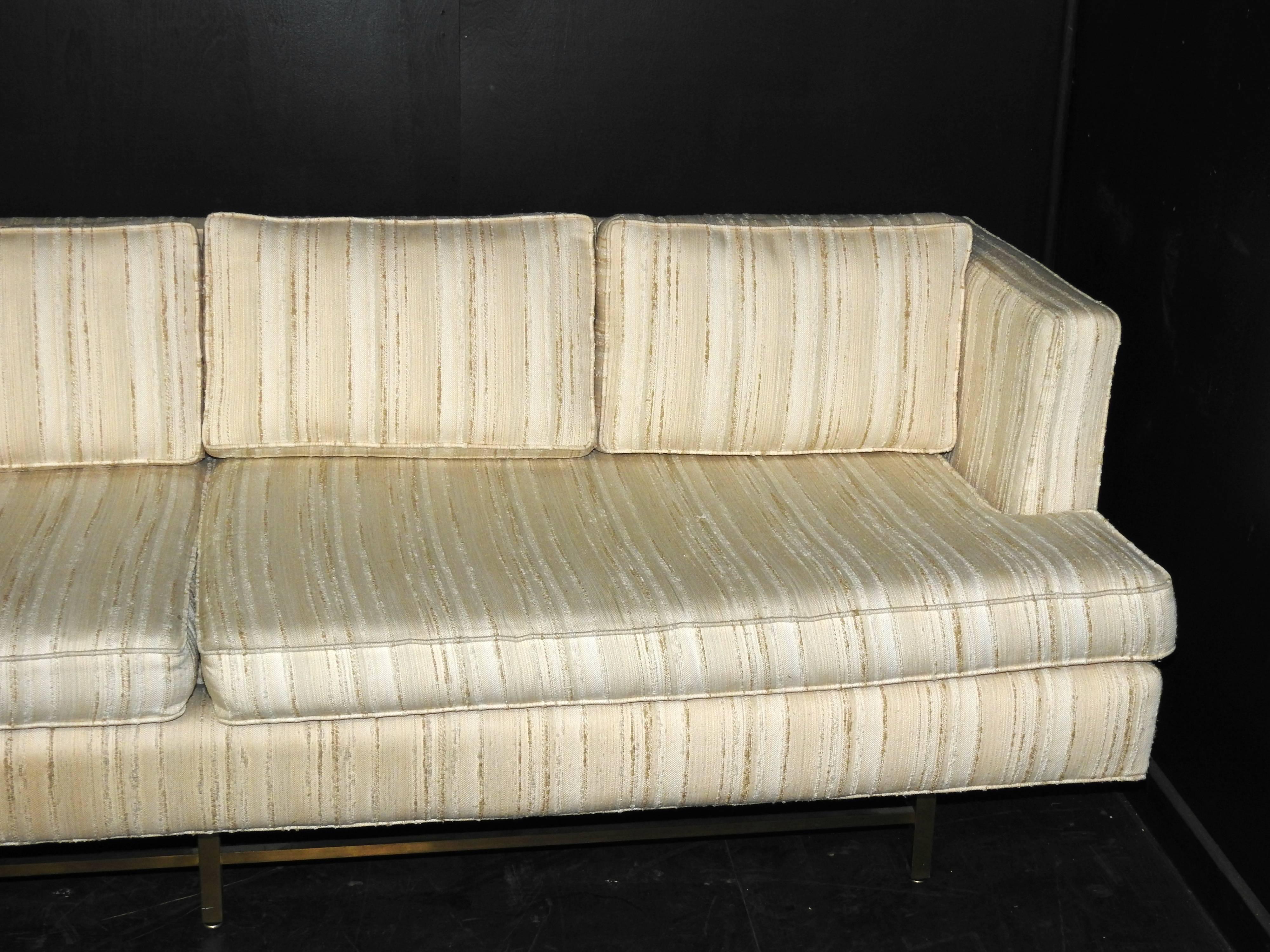 American Outstanding Mid-Century Modern Couch by John Stuart For Sale