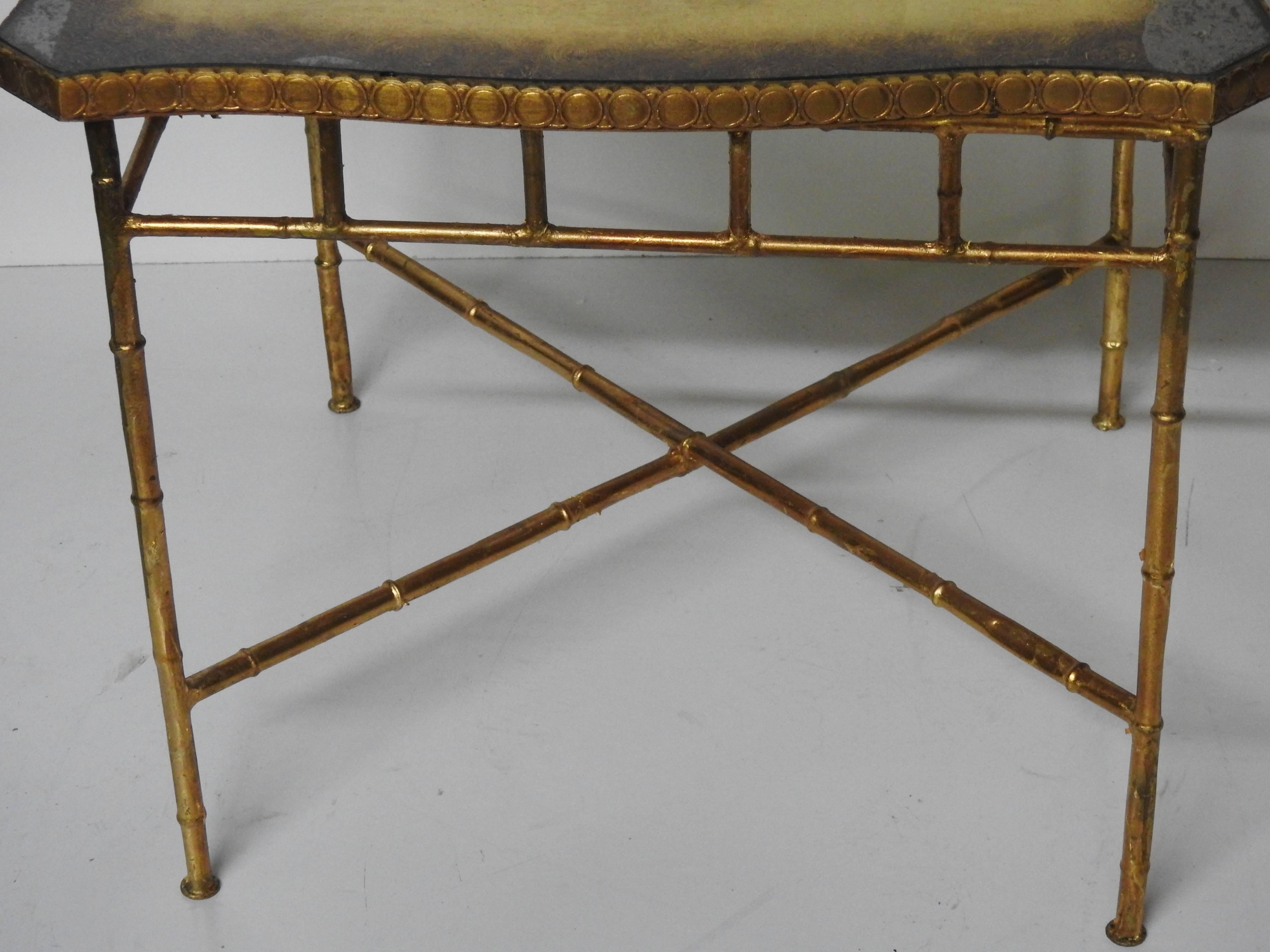 Pair of Hollywood Regency Style Faux Bamboo End Tables In Good Condition For Sale In Philadelphia, PA