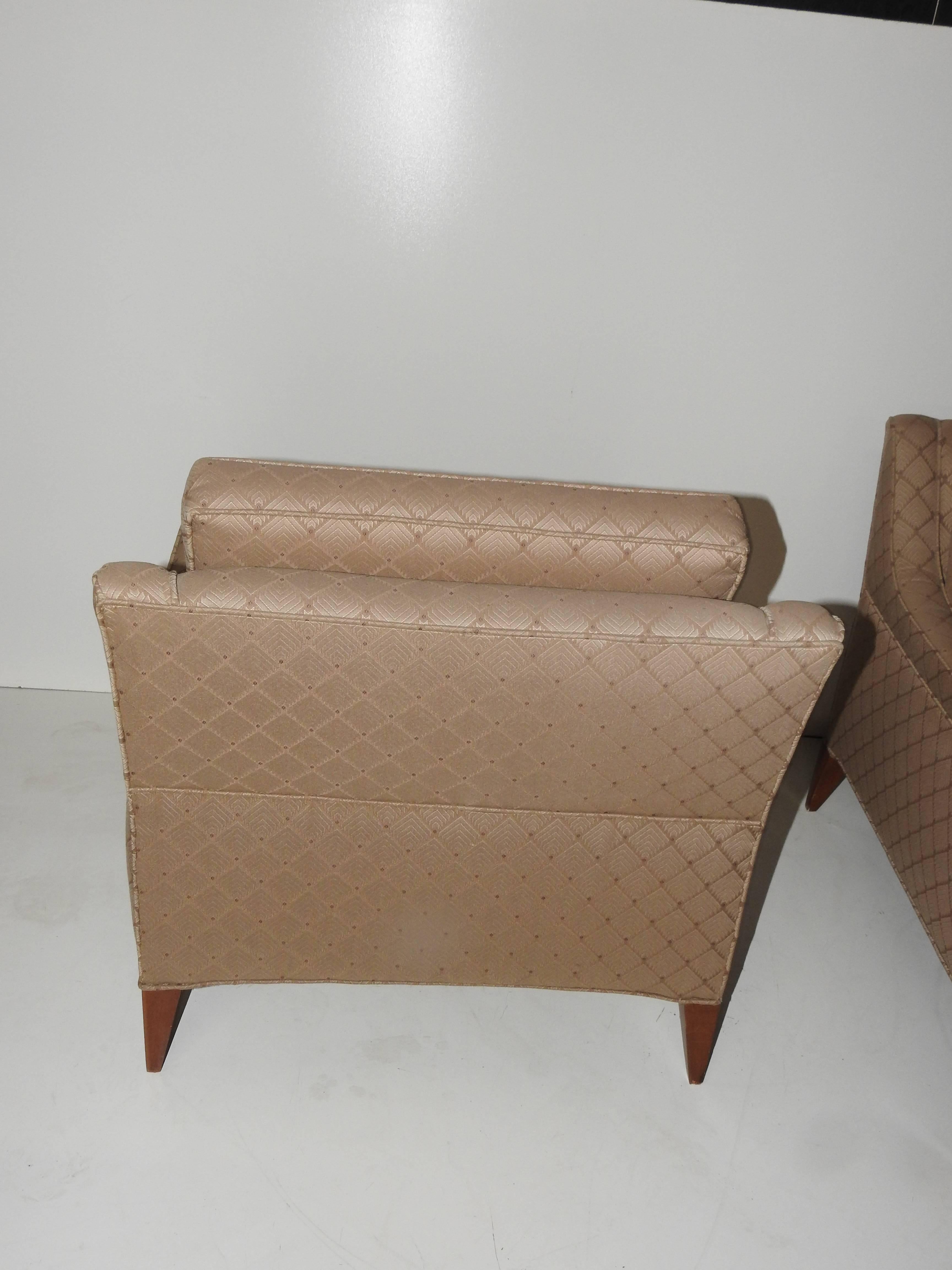 Pair of Mid-Century Modern Club Chairs by Dunbar In Good Condition For Sale In Philadelphia, PA