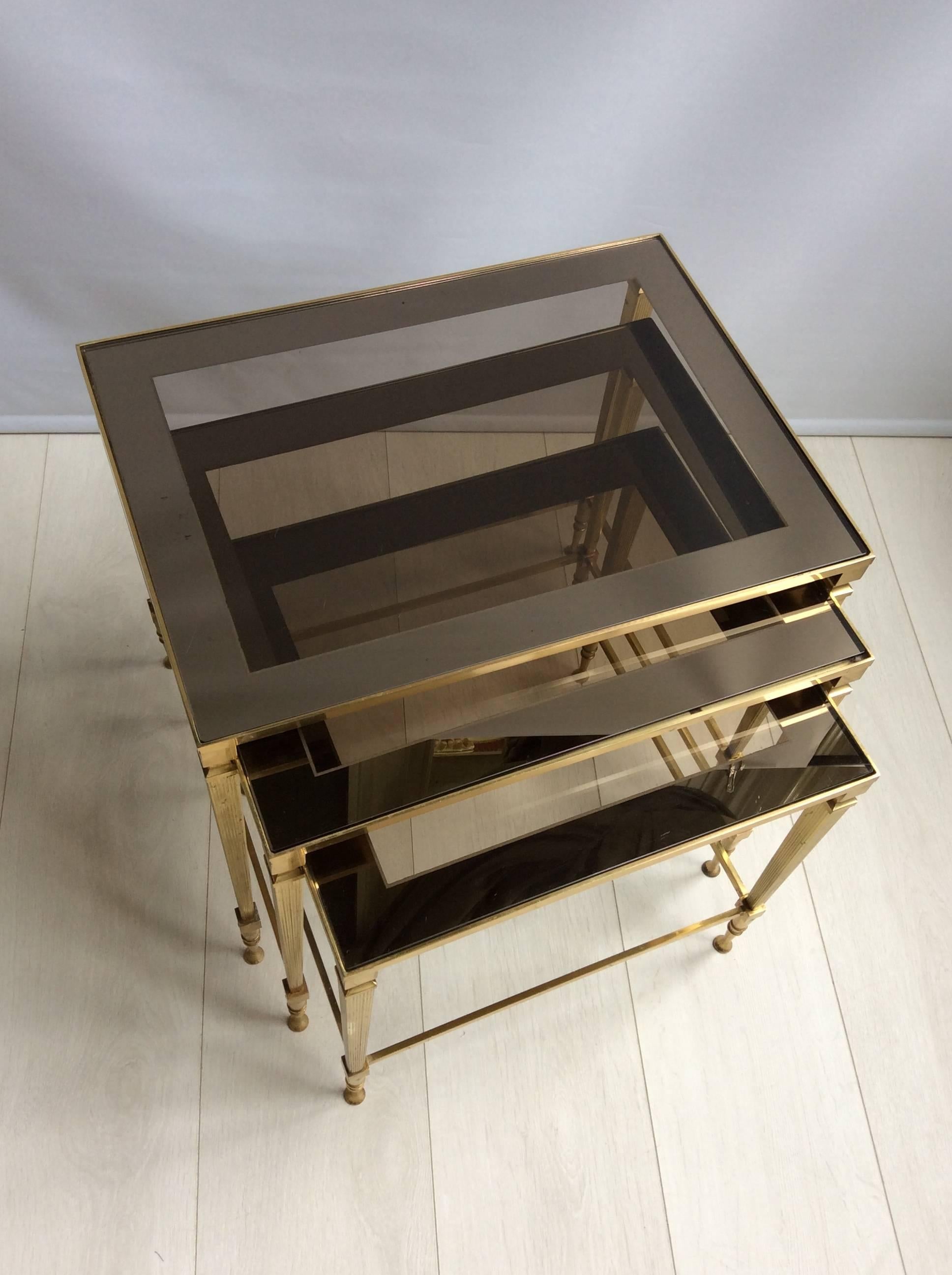 Vintage Nest of French Brass Side Tables In Fair Condition In West Sussex, GB