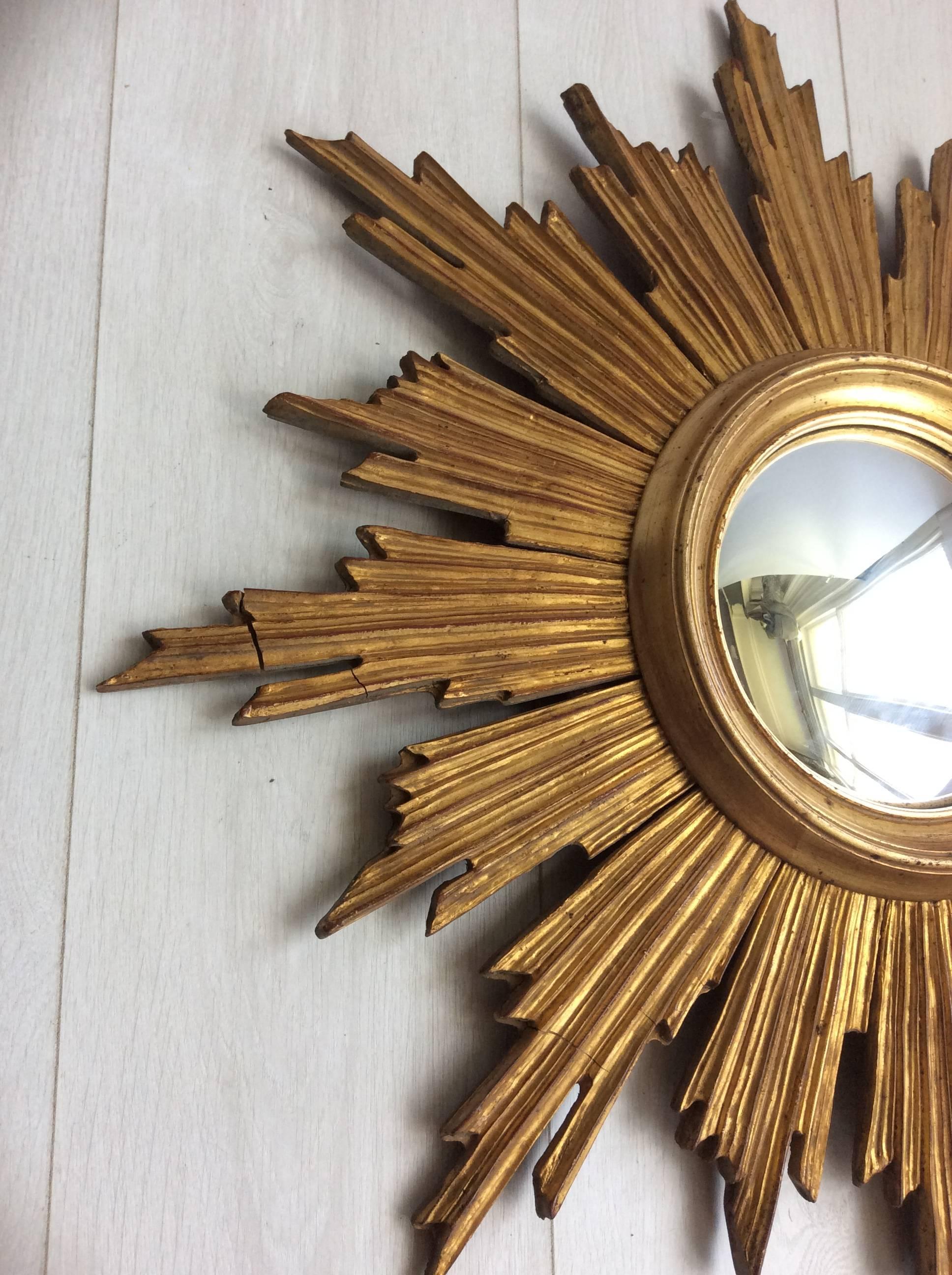 Vintage Giltwood Sunburst Convex Mirror In Fair Condition In West Sussex, GB