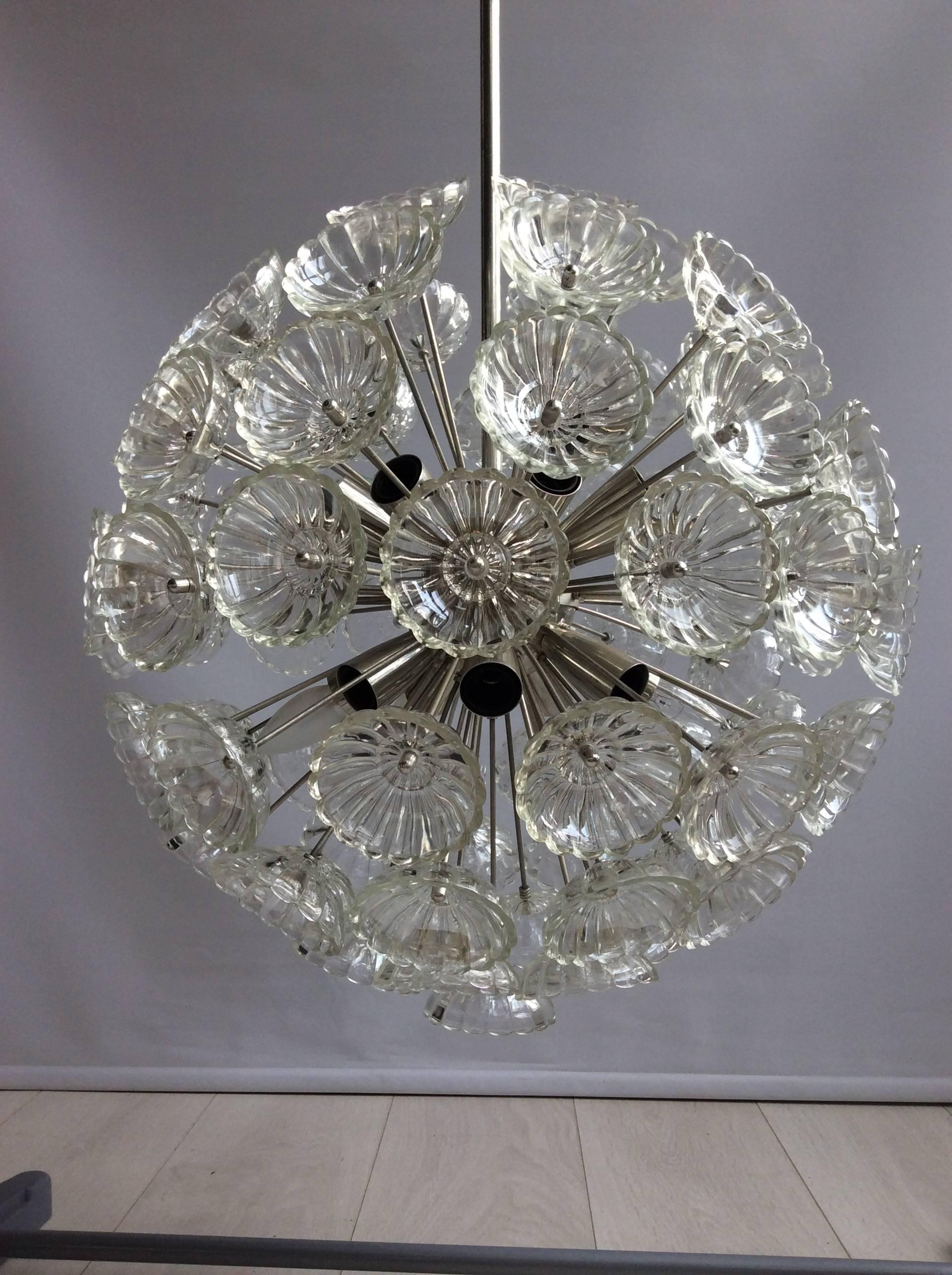 Floral Glass Sputnik Chandelier In Excellent Condition For Sale In West Sussex, GB