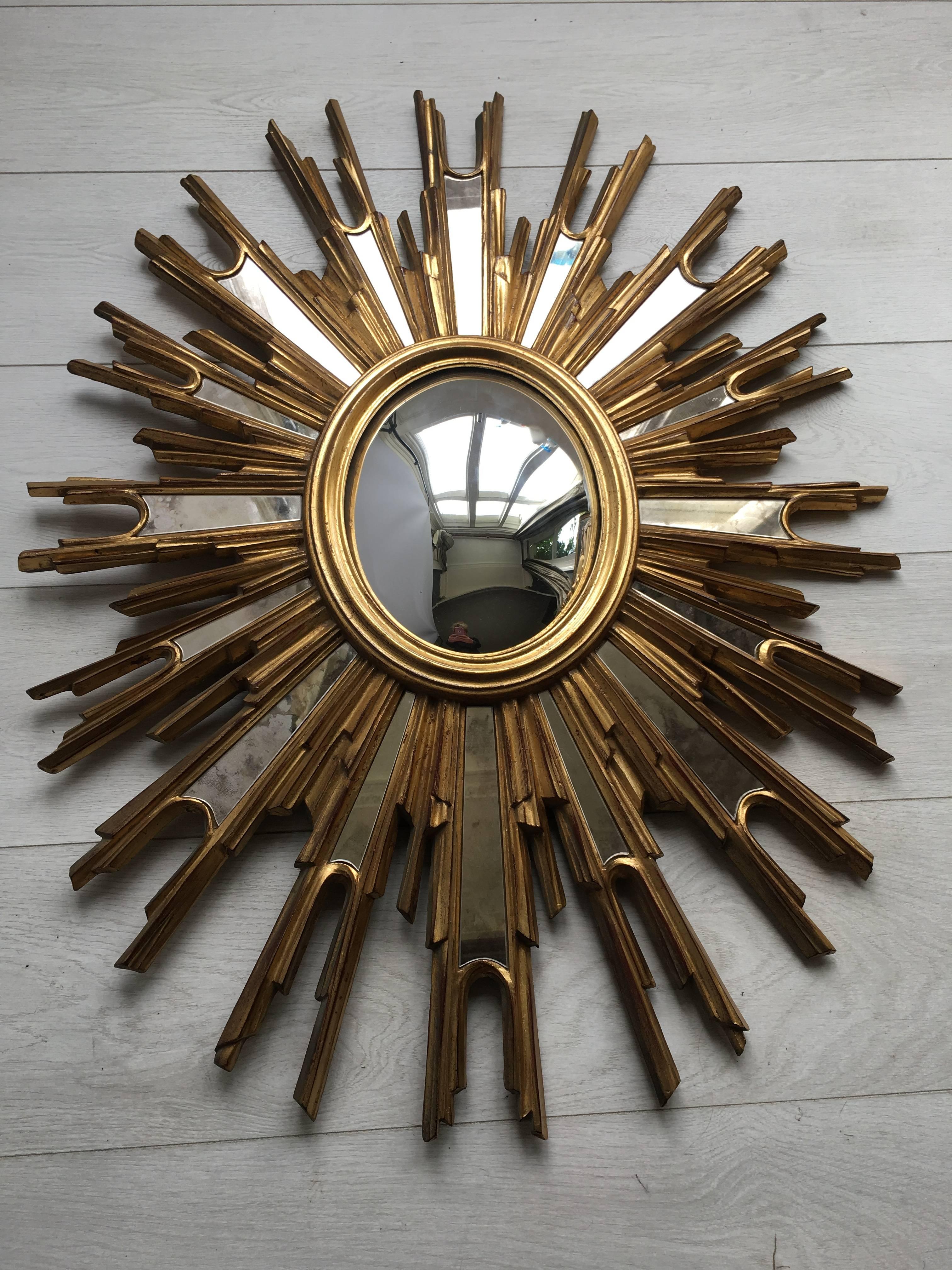 Decorative Vintage French Convex Sunburst Mirror In Fair Condition For Sale In West Sussex, GB