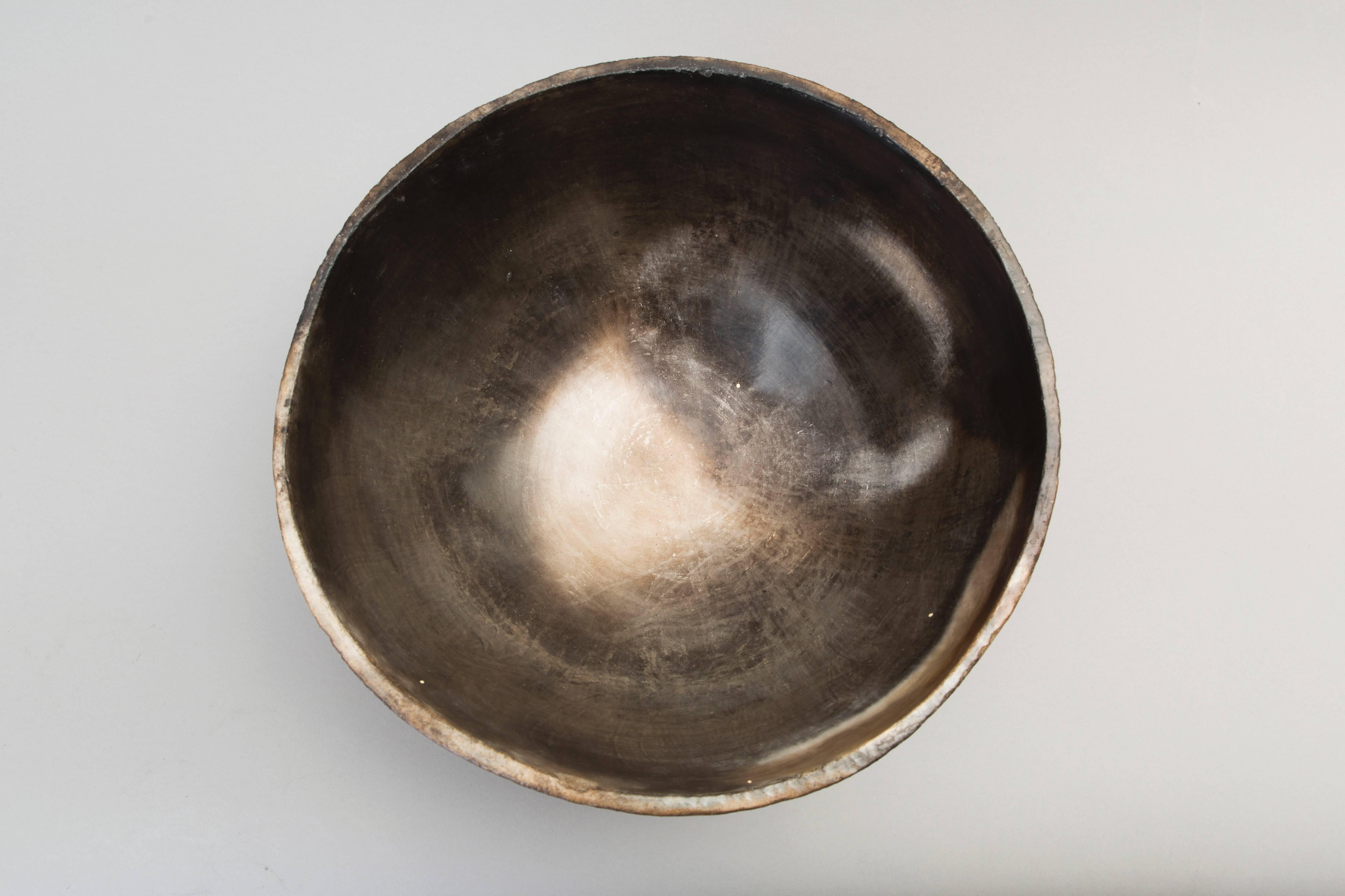 Contemporary 2015 Smoke Fired Bowl, One of a Kind, Karen Swami In Excellent Condition In Paris, FR
