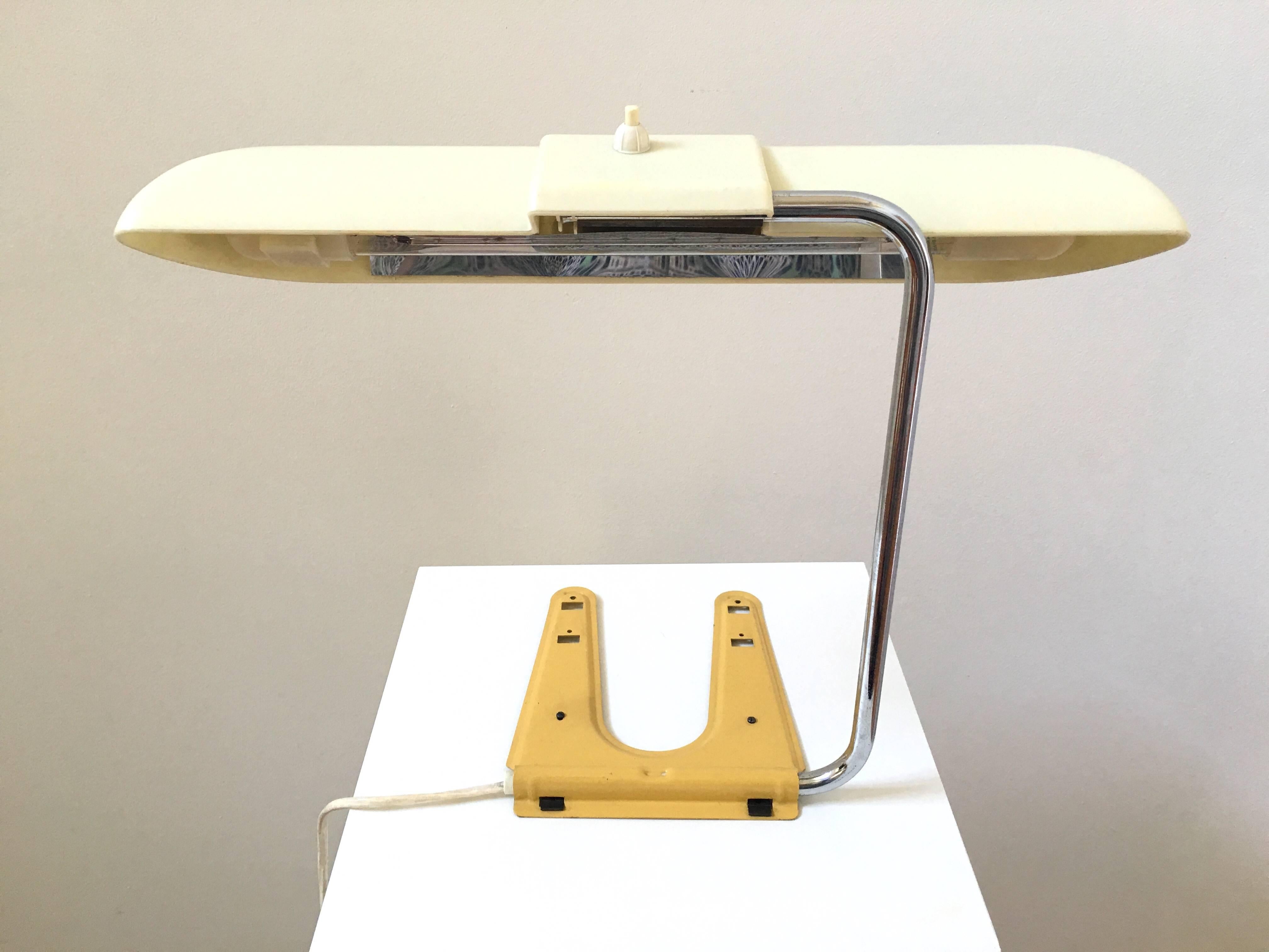 Charlotte Perriand Style Desk Lamp In Excellent Condition For Sale In Ashburn, VA