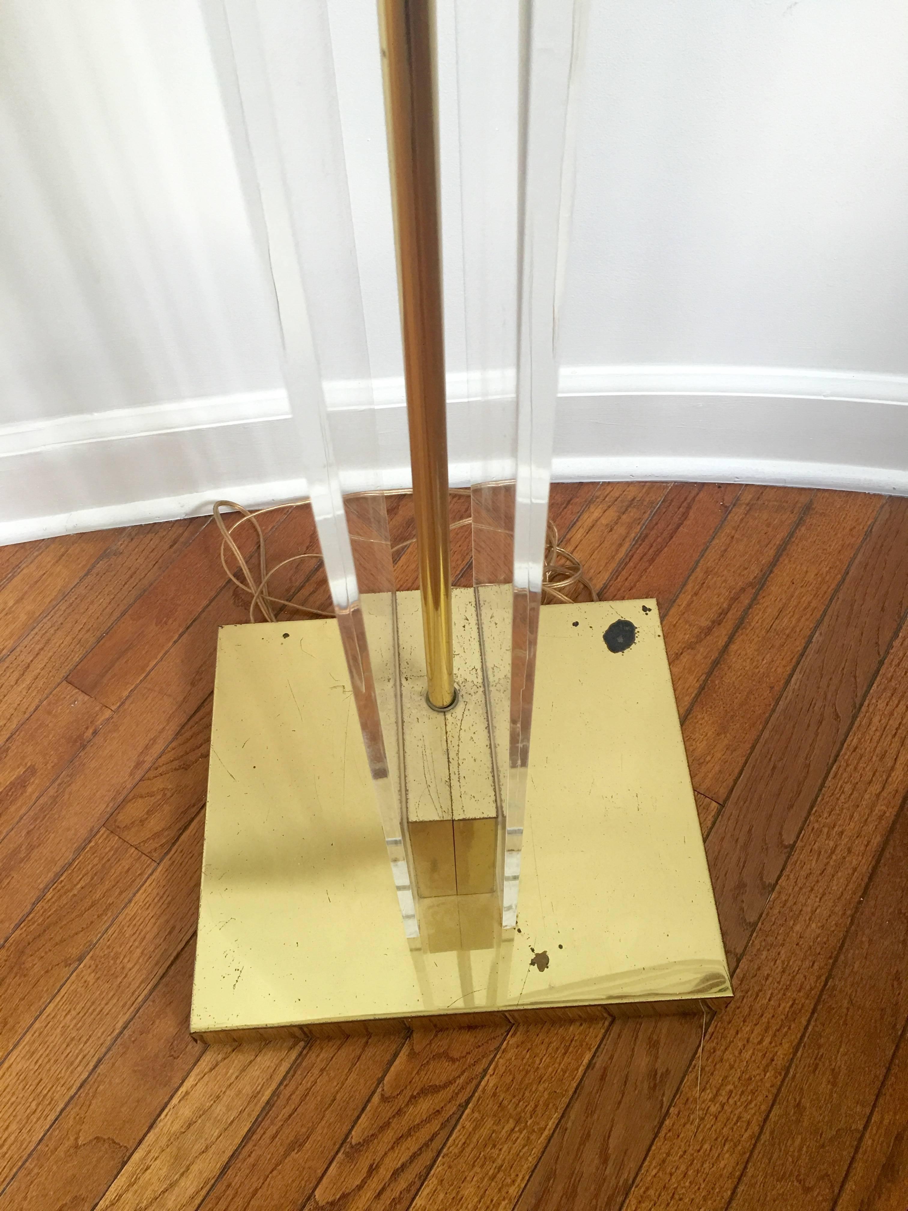 Pierre Cardin Style Brass and Lucite Floor Lamp For Sale 2