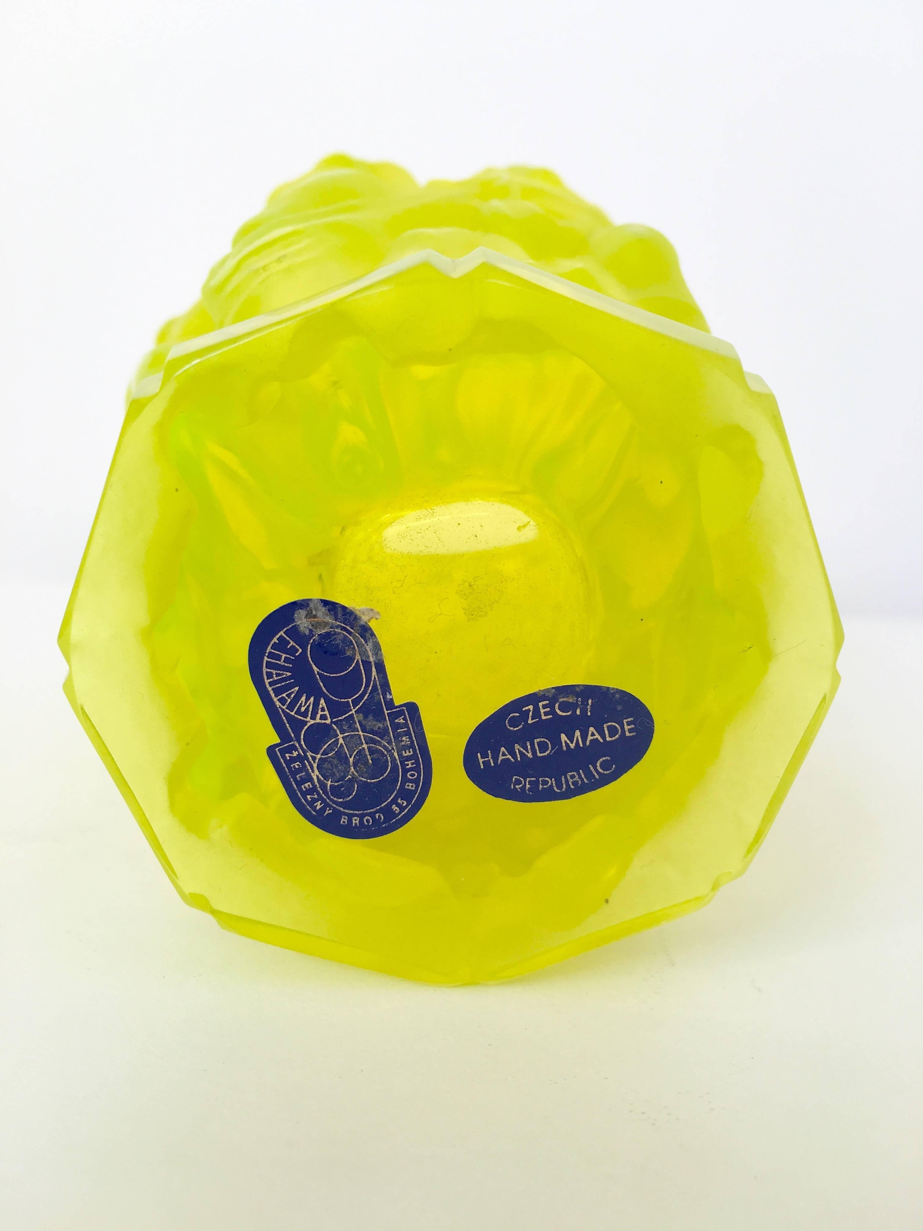 Czech Art Deco Neon Citrus Vase For Sale 1