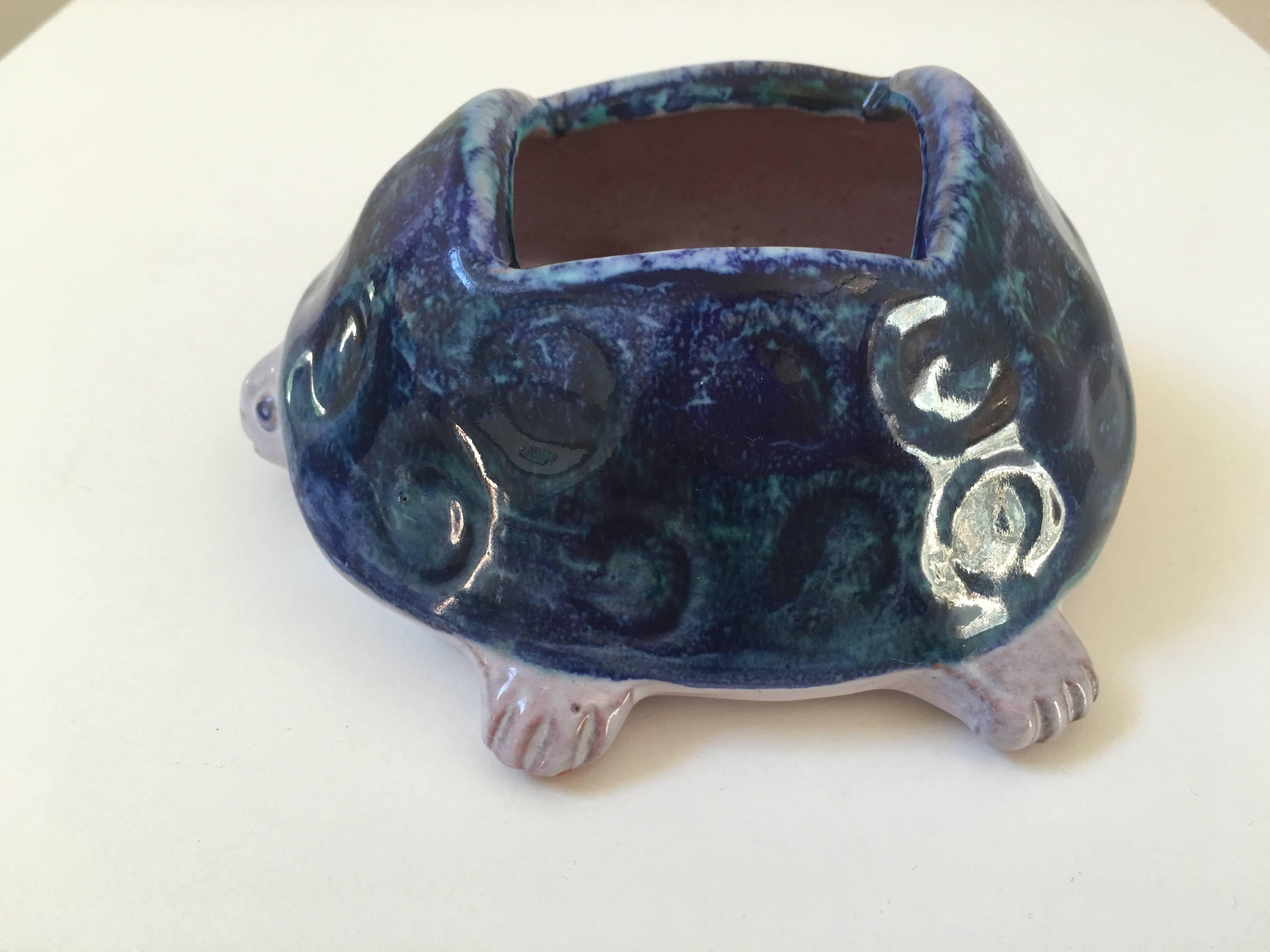 Turtle Ceramic Sculpture by Robert & Jean Cloutier, Signed In Excellent Condition For Sale In Ashburn, VA