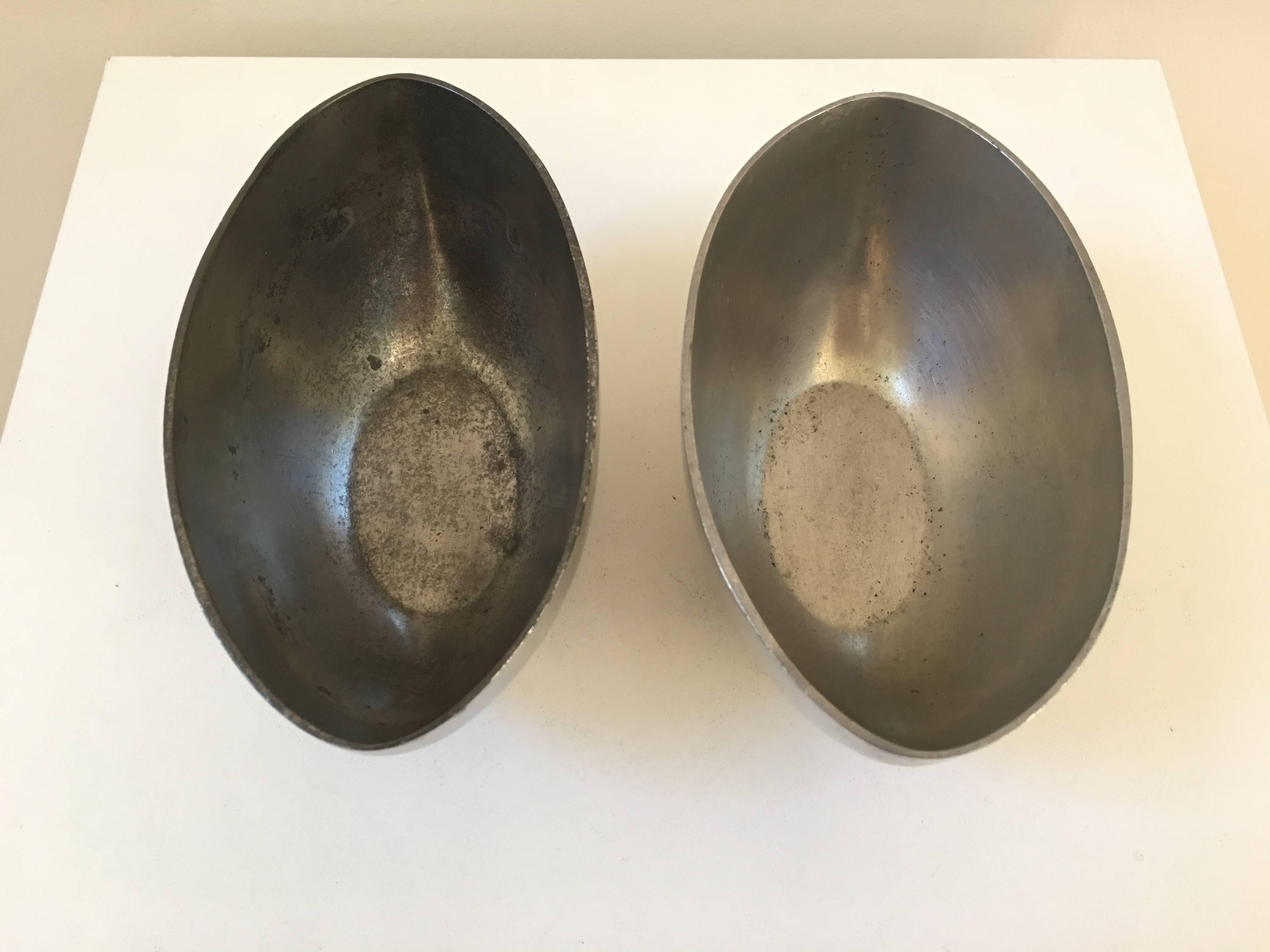 Pair of Just Andersen Bowls, Signed In Good Condition For Sale In Ashburn, VA