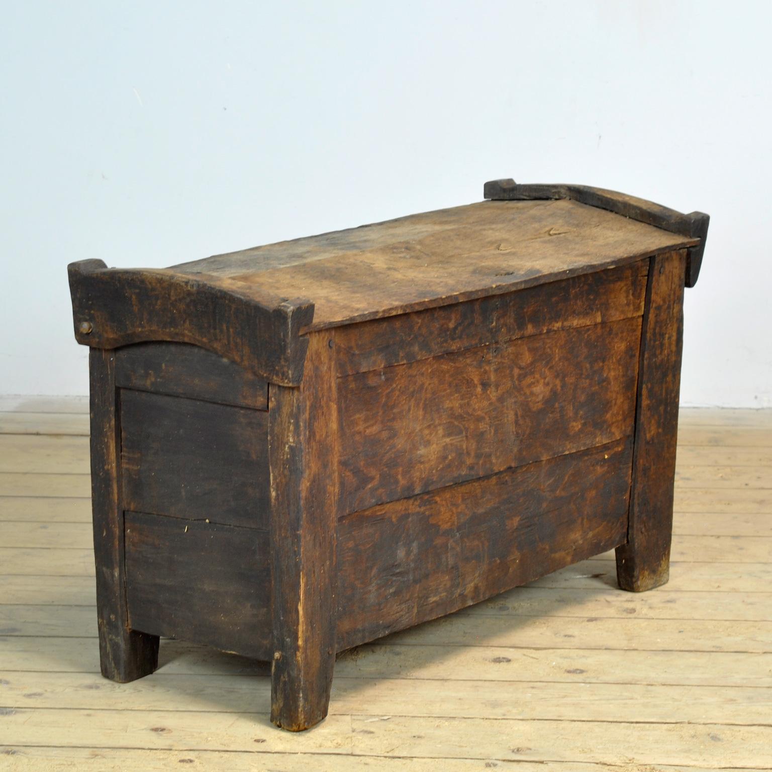 Antike Hirtentruhe, um 1850 (Volkskunst) im Angebot