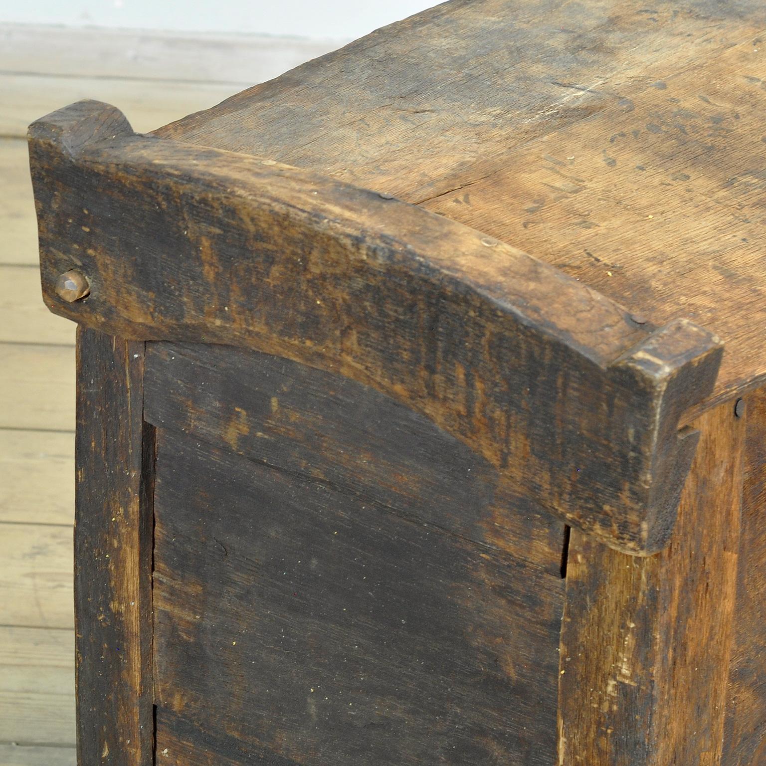 Antike Hirtentruhe, um 1850 im Angebot 1