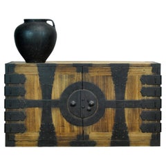 Japanese Meiji-period Choba Tansu chest with hand-forged iron fittings, 1880