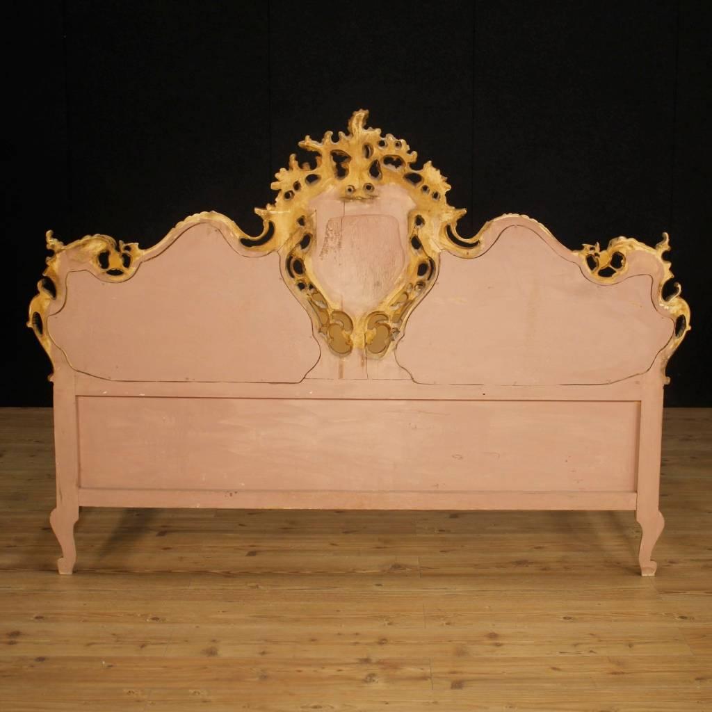 20th Century Venetian Double Bed in Lacquered and Painted Wood 4