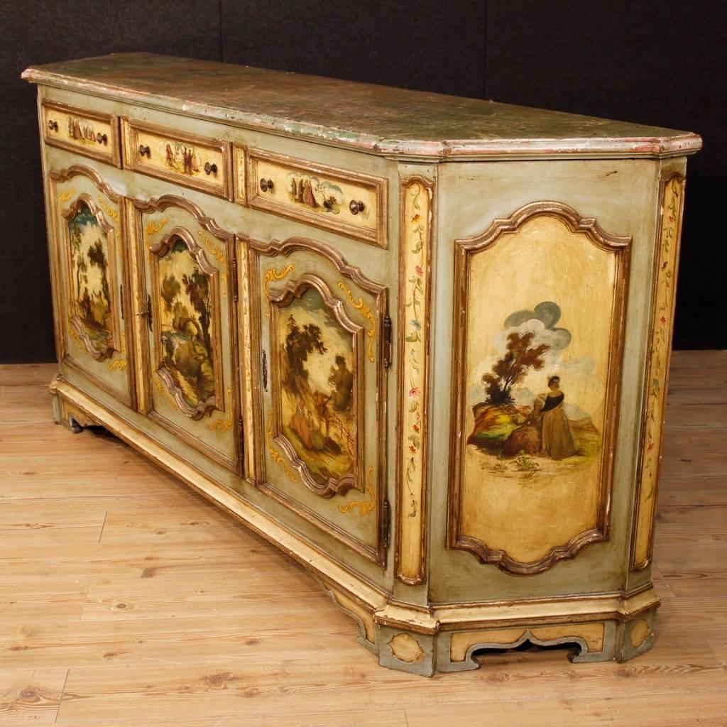 20th Century Venetian Lacquered and Painted Sideboard in Wood 1