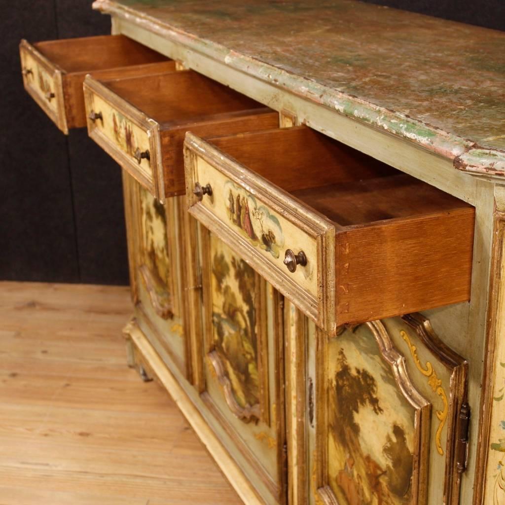 20th Century Venetian Lacquered and Painted Sideboard in Wood 2
