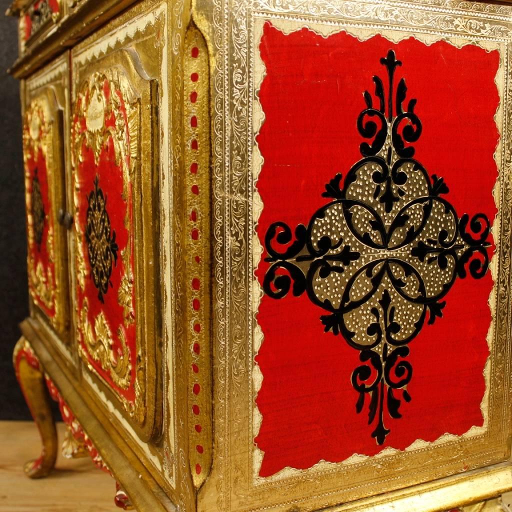 Red Gold Lacquered Italian Sideboard in Wood, 20th Century 6