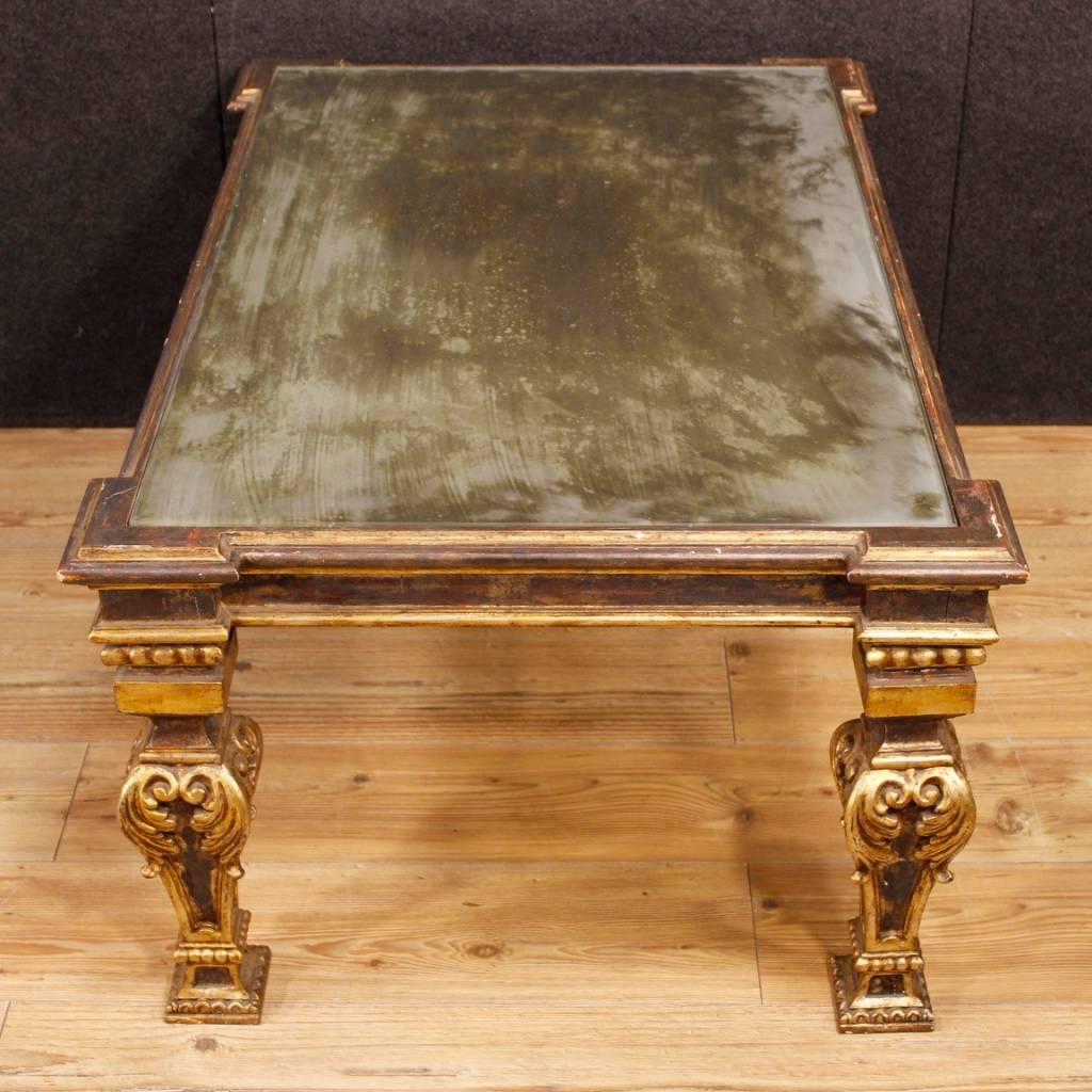 Italian Lacquered and Gild Coffee Table in Wood and Plaster in Louis XVI Style 4