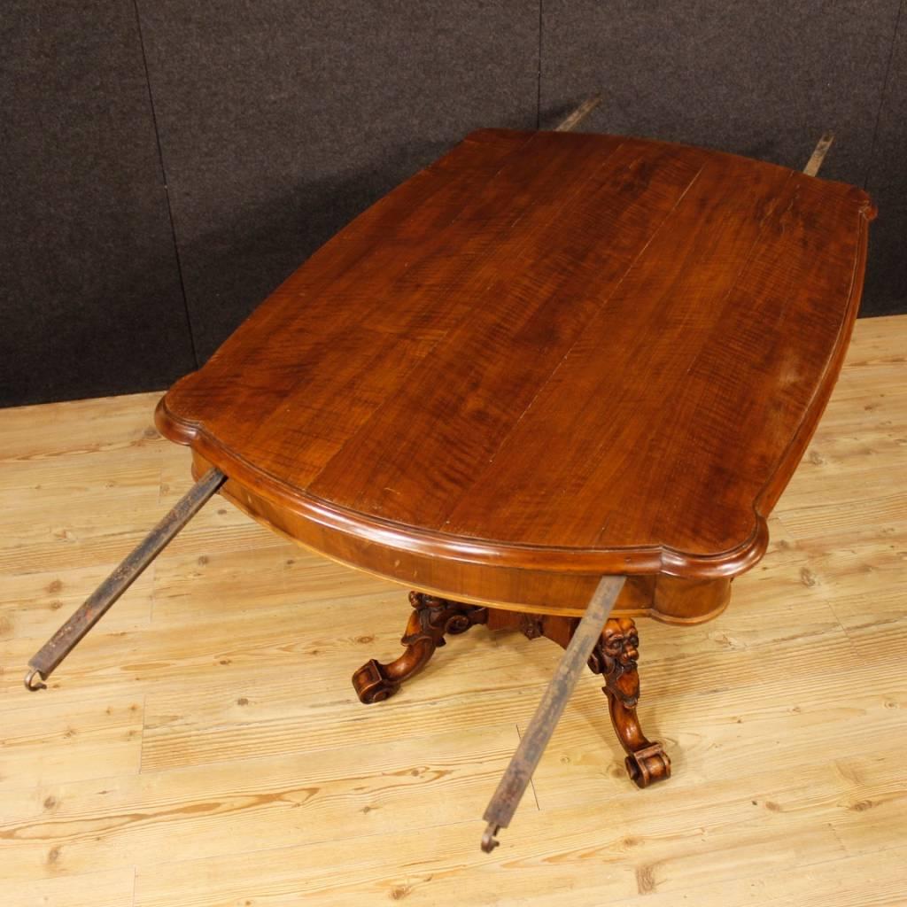 Antique French Centre Table in Walnut Wood Living Room from 19th Century 4