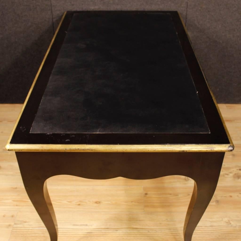 French Black Writing Desk Lacquered and Giltwood in Louis XV Style 20th Century In Good Condition In Vicoforte, Piedmont