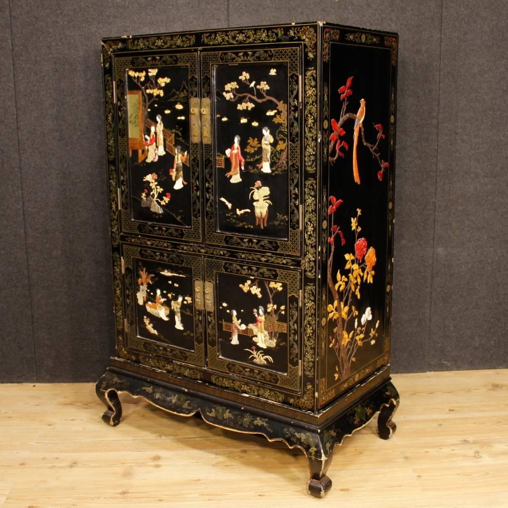 French Chinoiserie Sideboard in Lacquered and Painted Wood from 20th Century 1