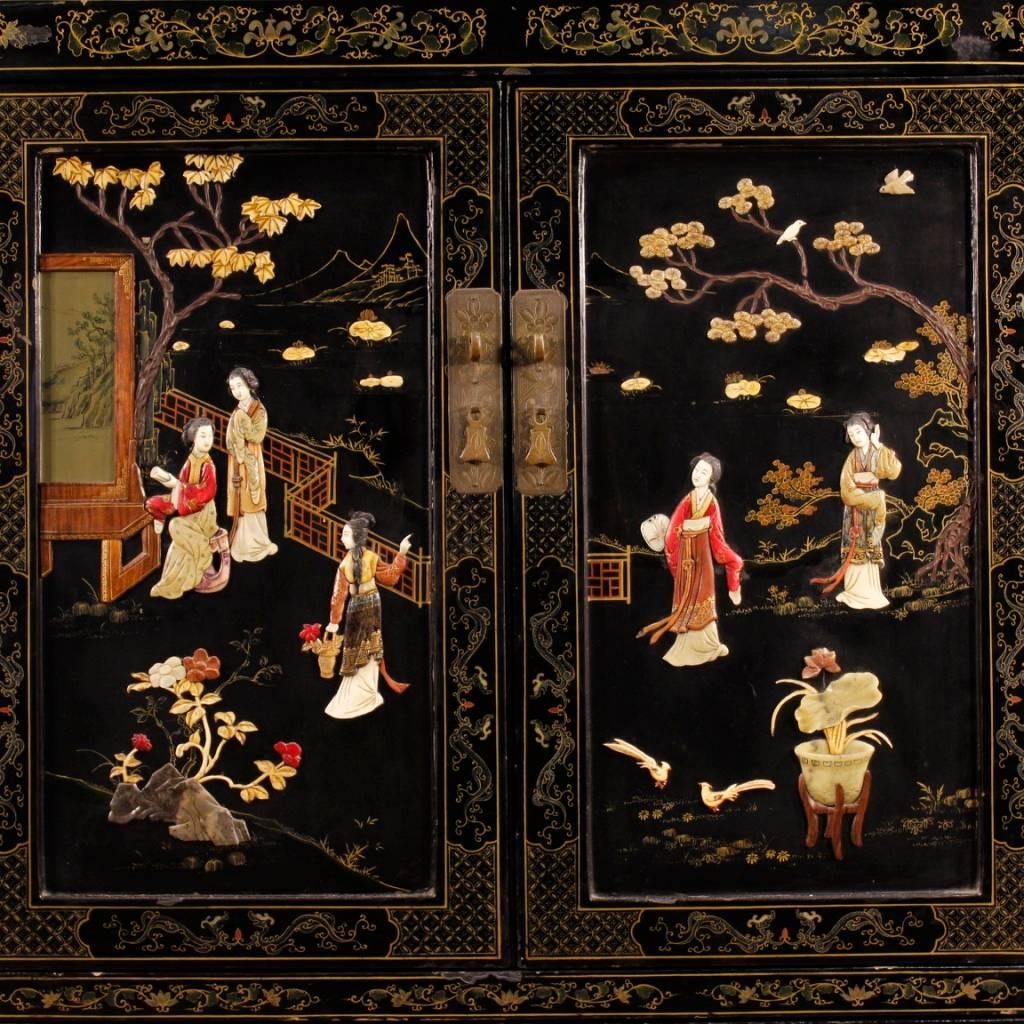 French Chinoiserie Sideboard in Lacquered and Painted Wood from 20th Century 4