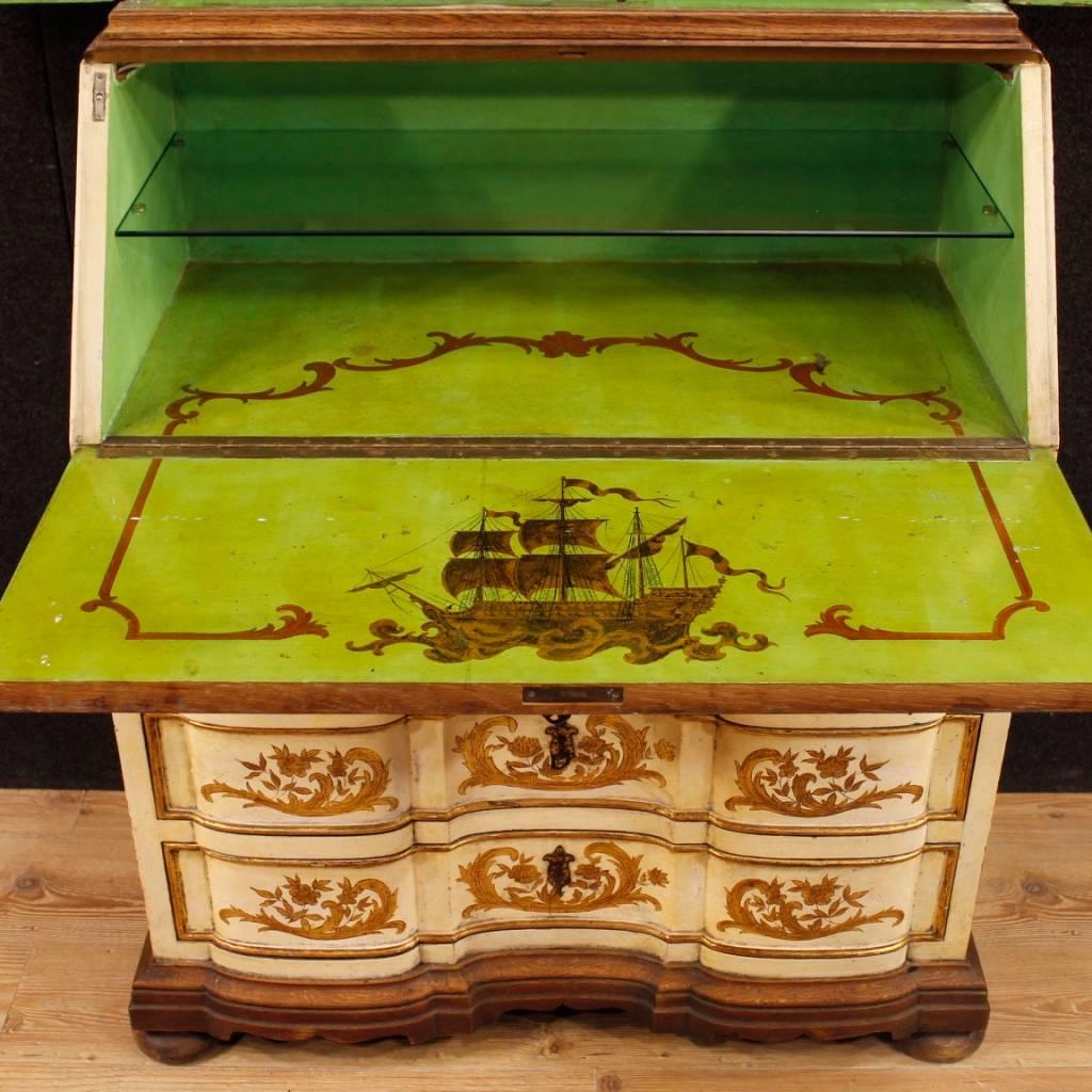 Spanish Trumeau in Lacquered and Giltwood from 20th Century 5