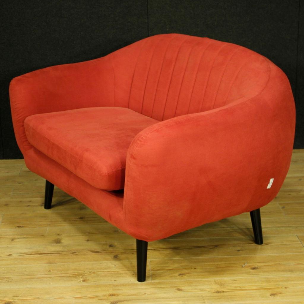 20th Century Red Fabric Pair of Italian Design Sofas, 1980 4