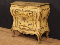 commode laquée et dorée du 20ème siècle