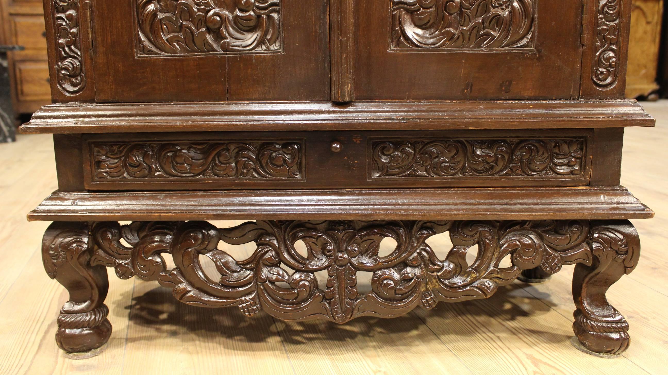 20th Century Cabinet Made from Carved Wood 4