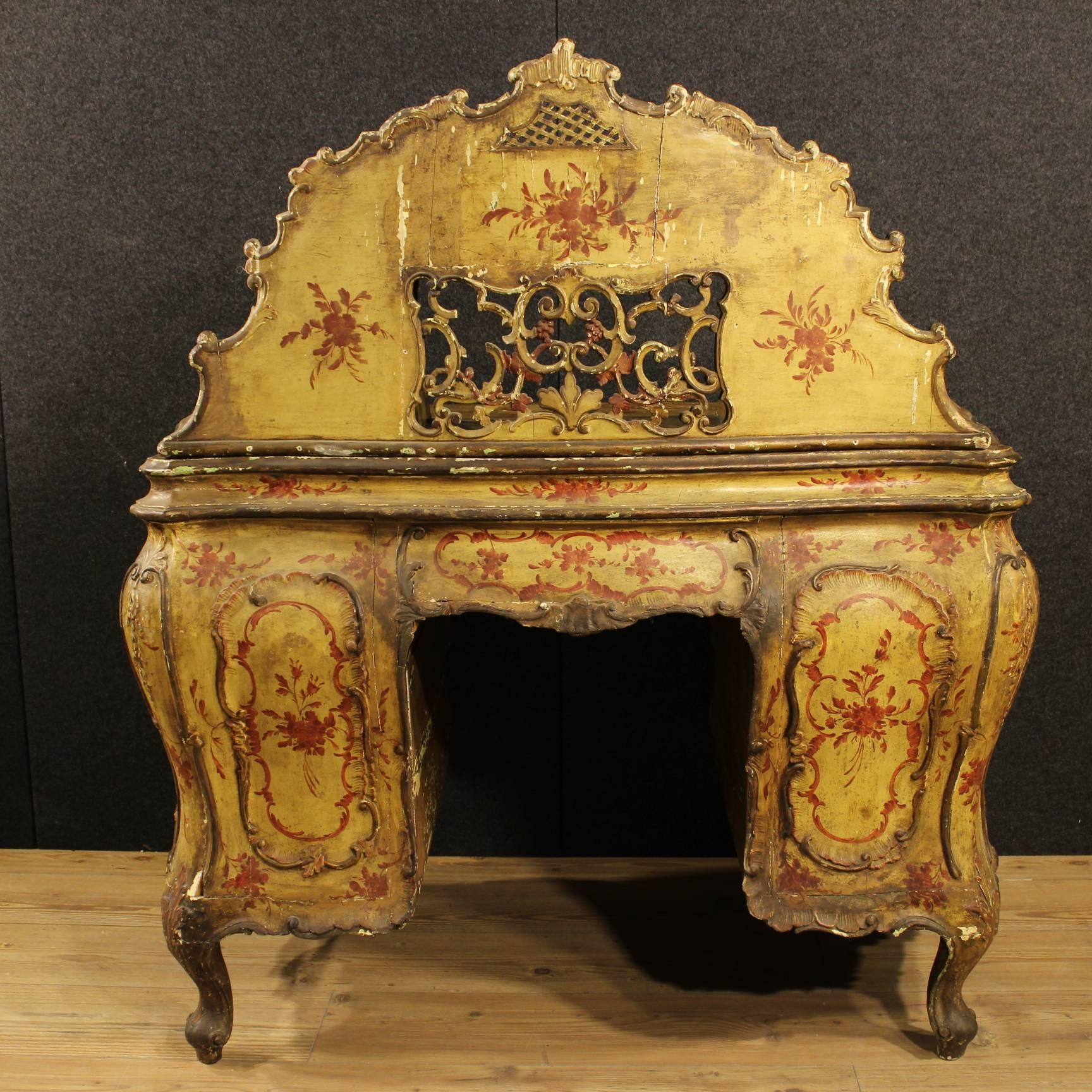 19th Century Writing Desk Made by Lacquered Wood In Fair Condition In Vicoforte, Piedmont