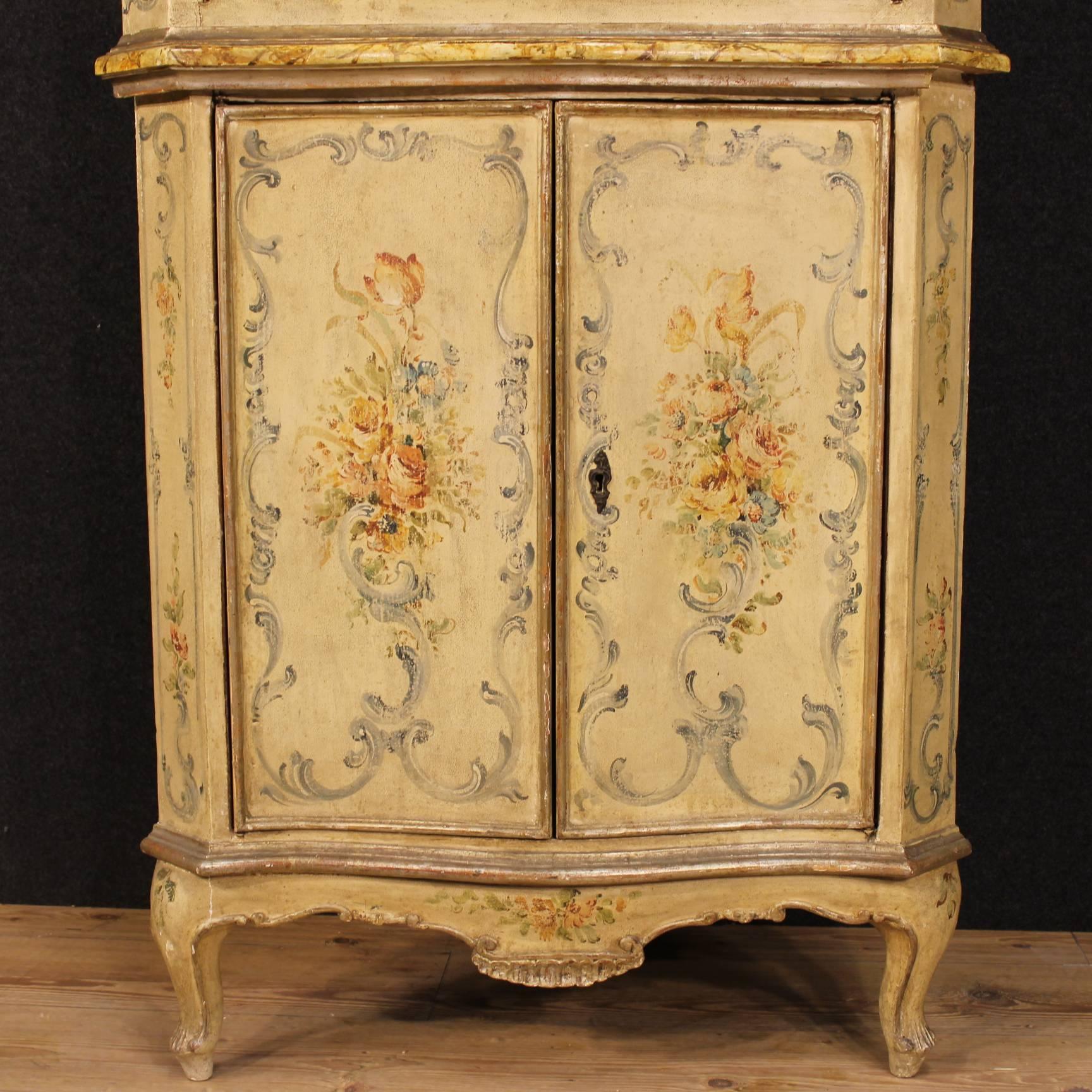 Wood 19th Century Lacquered And Painted Venetian Corner Cupboard