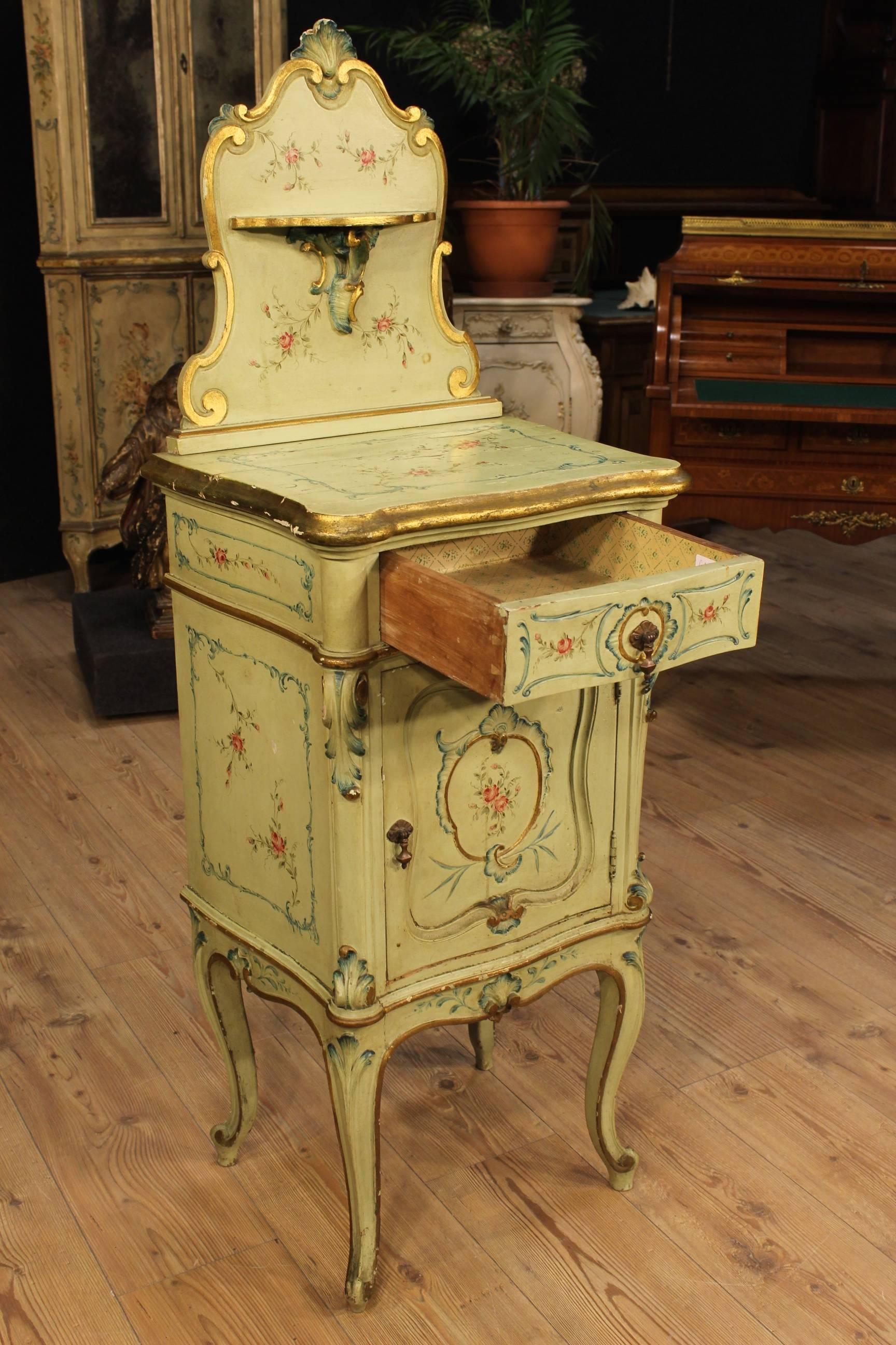 20th Century Bedside Table Made by Lacquered Hand-Painted Giltwood 4