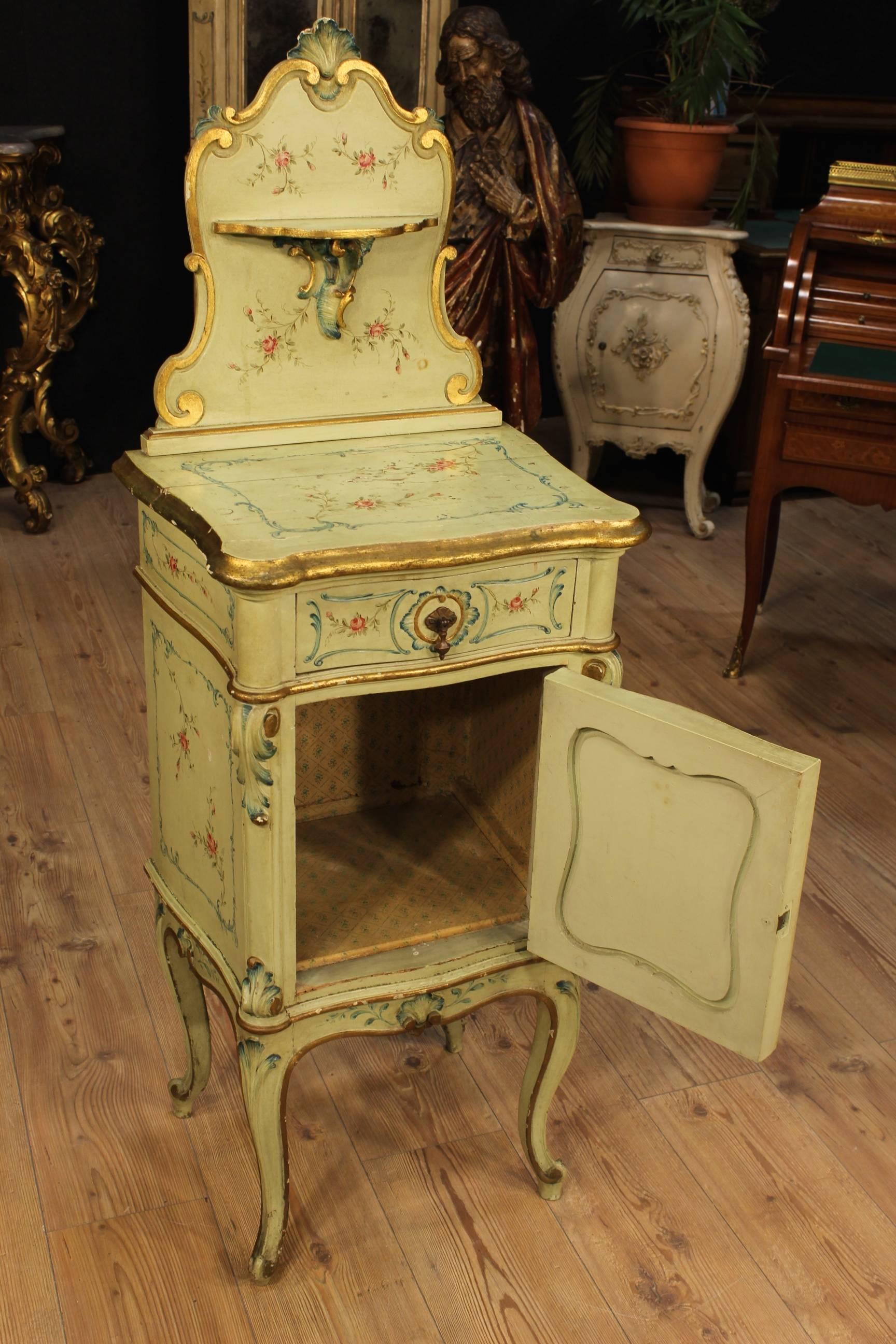 20th Century Bedside Table Made by Lacquered Hand-Painted Giltwood 5