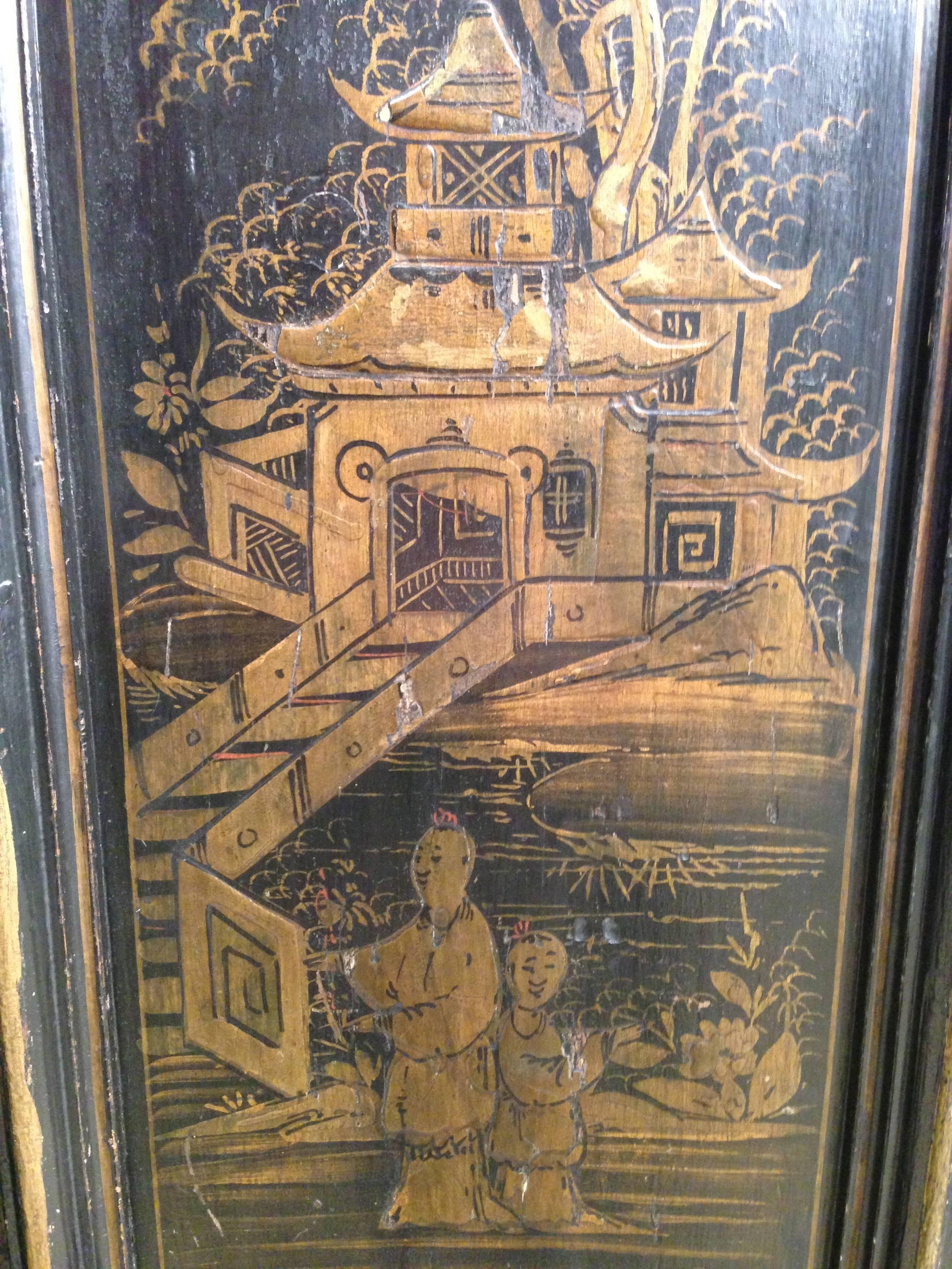 19th Century Lacquered Chinoiserie Bookcase 1