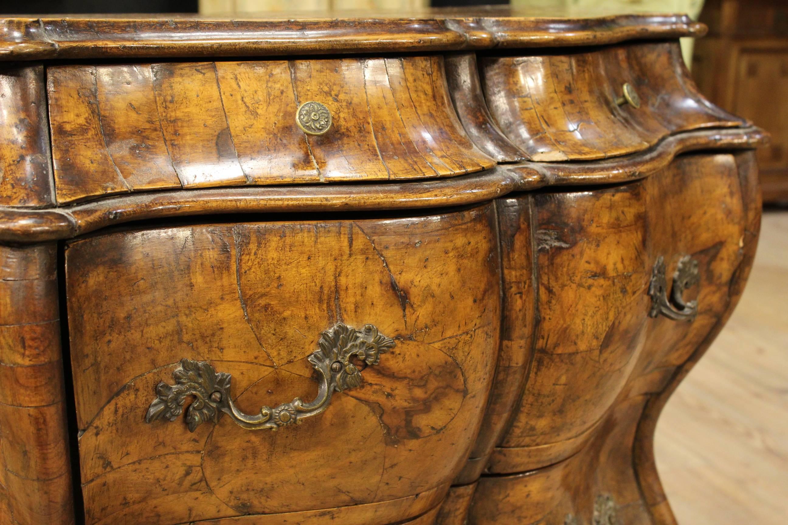 20th Century Italian Pair of Dressers 1