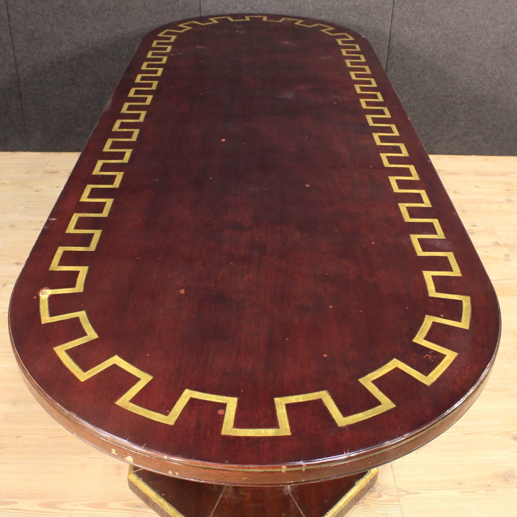 Gilt 20th Century Spanish Lacquered Table