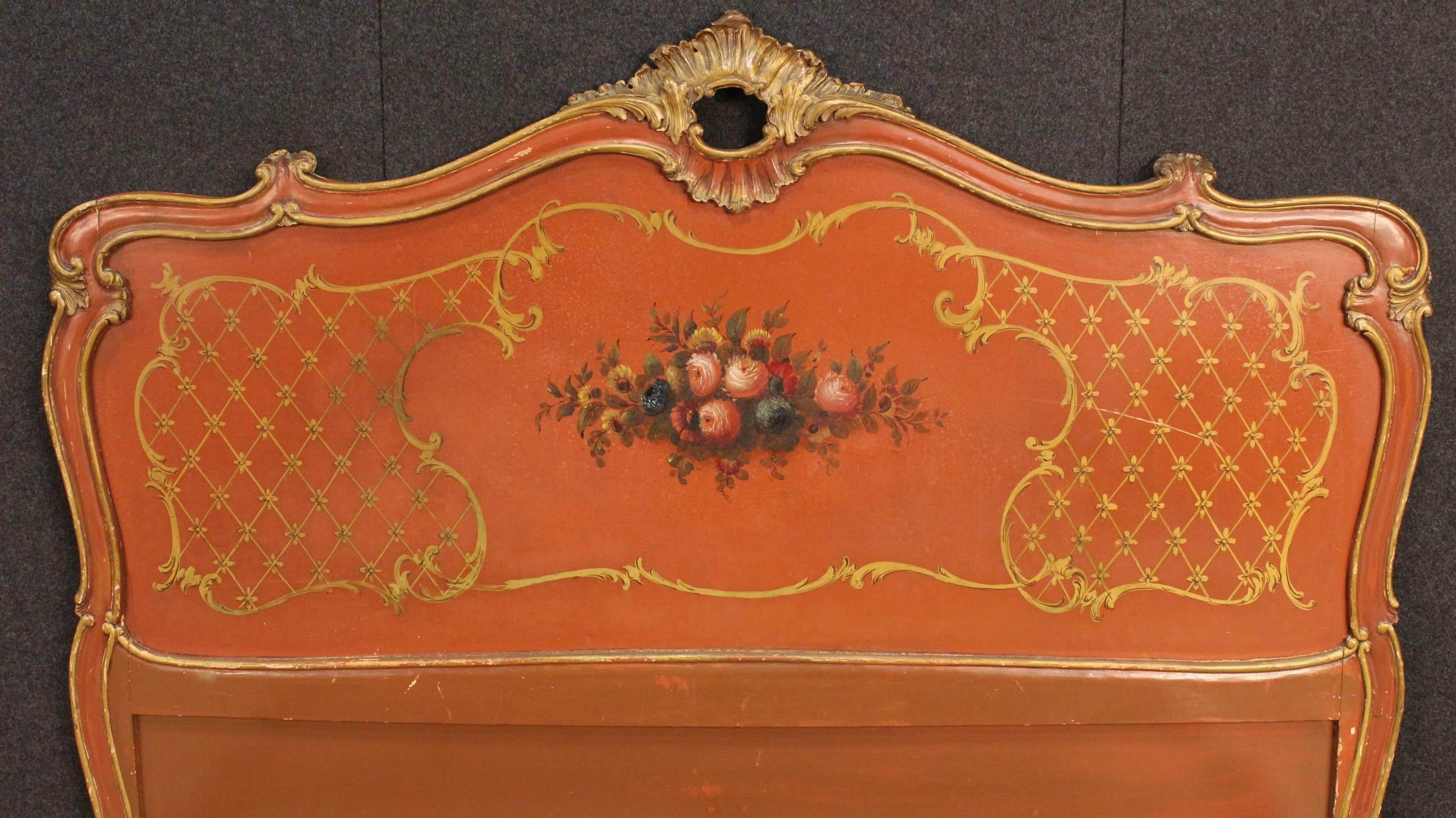 Gilt 20th Century Venetian Lacquered and Gilded Bed