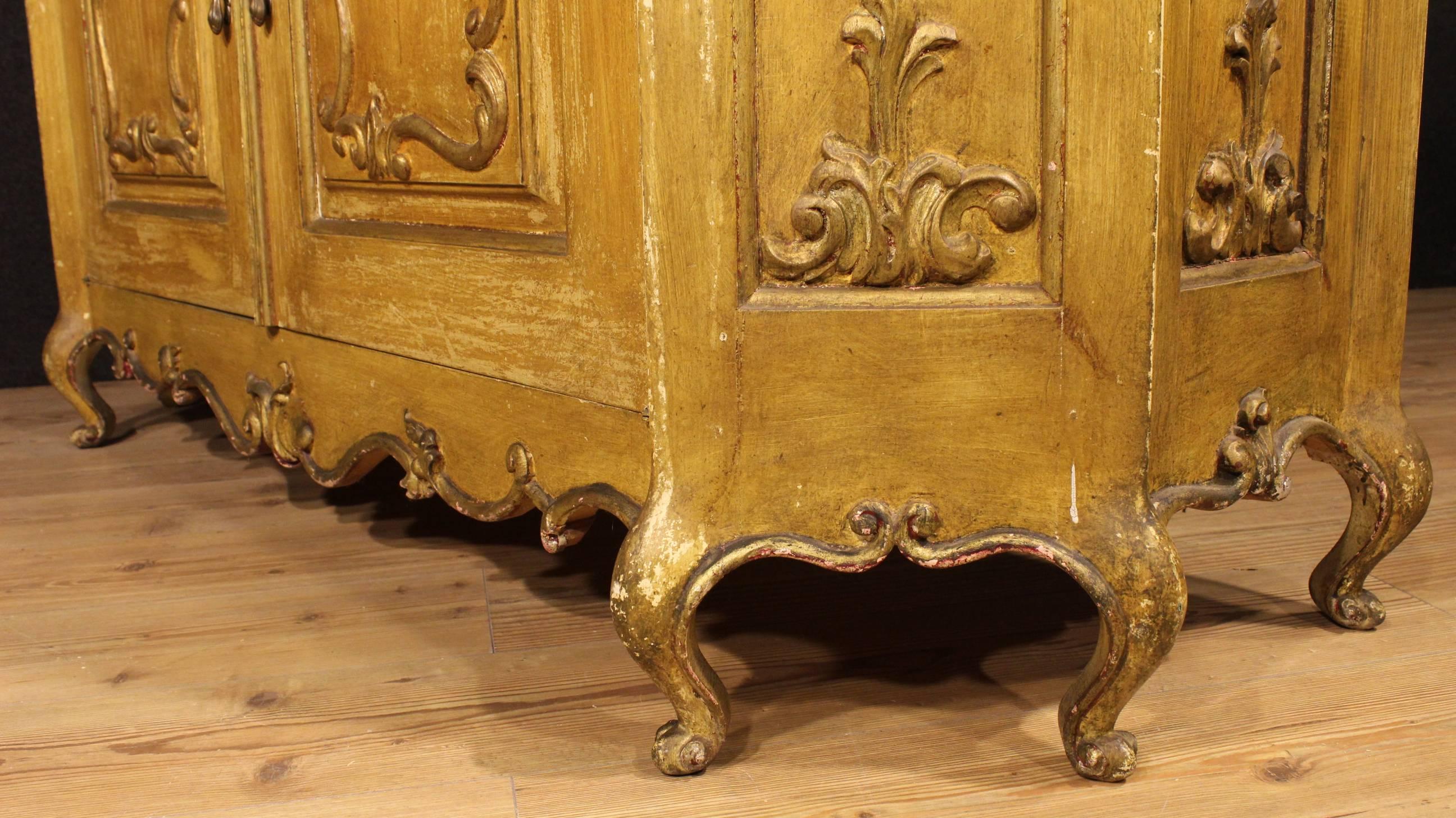 Gilt 20th Century Venetian Lacquered and Gilded Sideboard