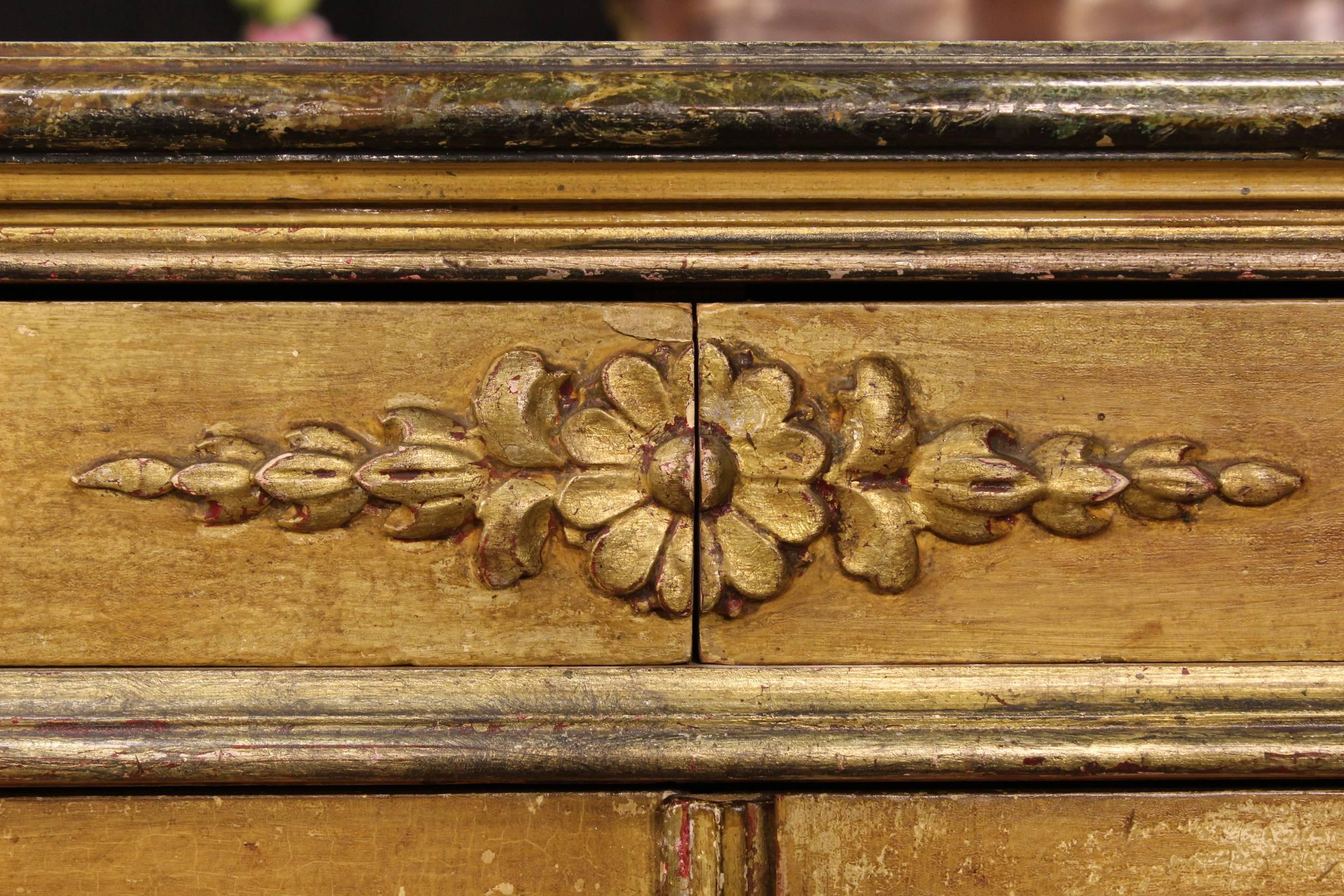 20th Century Venetian Lacquered and Gilded Sideboard 2
