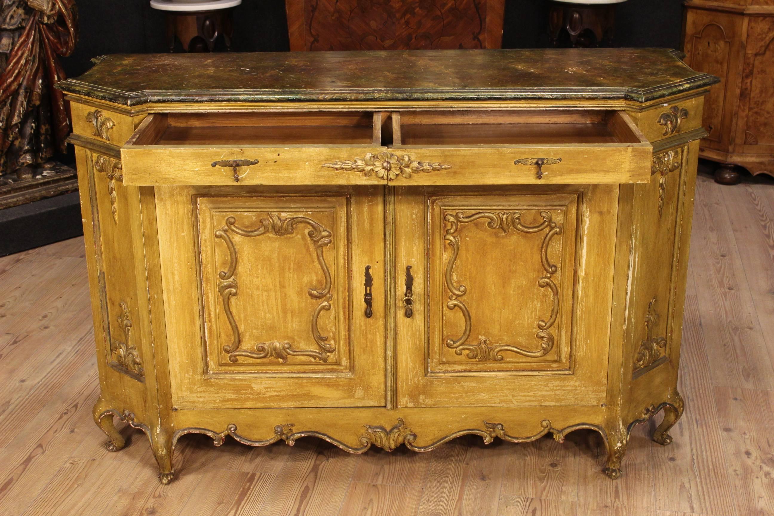 20th Century Venetian Lacquered and Gilded Sideboard 3
