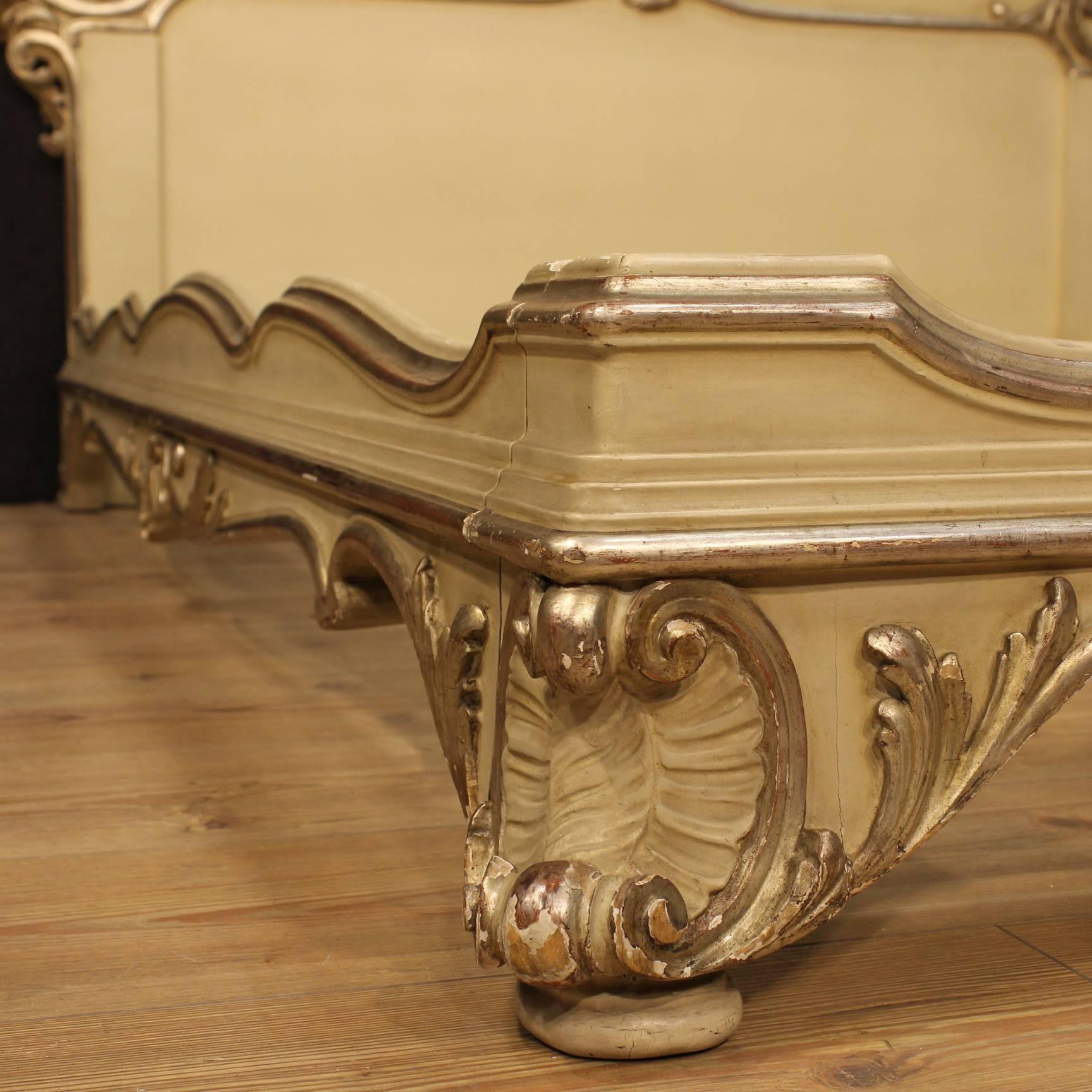 20th Century Venetian Lacquered and Painted Bed 2