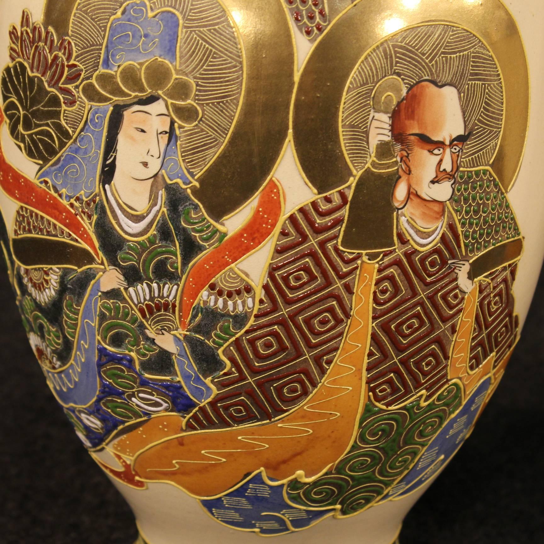 20th Century Pair of Japanese Satsuma Vases in Painted Ceramic In Good Condition In Vicoforte, Piedmont