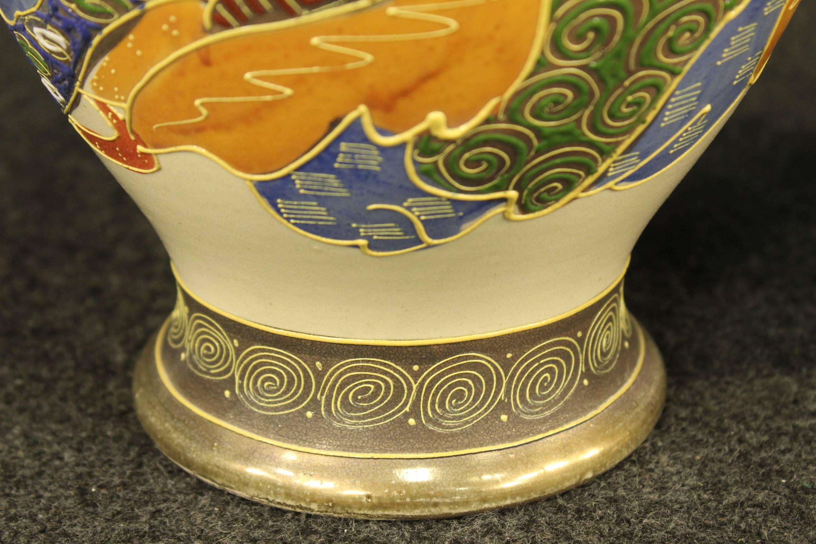 20th Century Pair of Japanese Satsuma Vases in Painted Ceramic 1