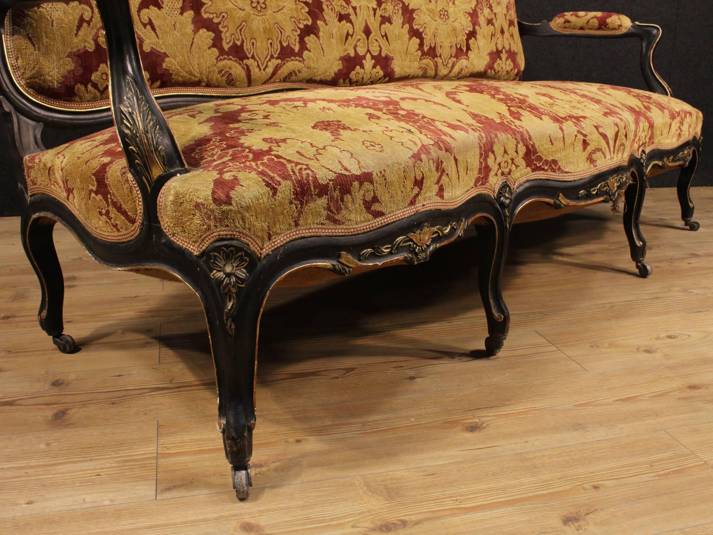 20th Century French Sofa in Damask Velvet In Good Condition In Vicoforte, Piedmont