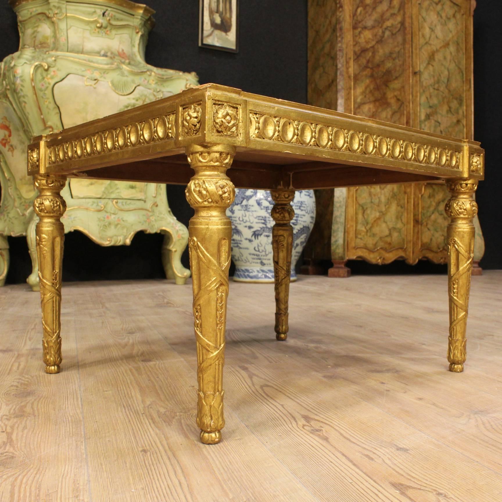20th Century Pair of Italian Golden Coffee Table in Louis XVI Style 5