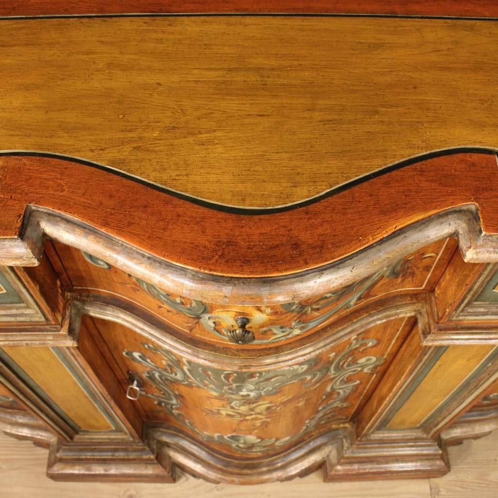 Wood 20th Century, Venetian Lacquered and Painted Sideboard